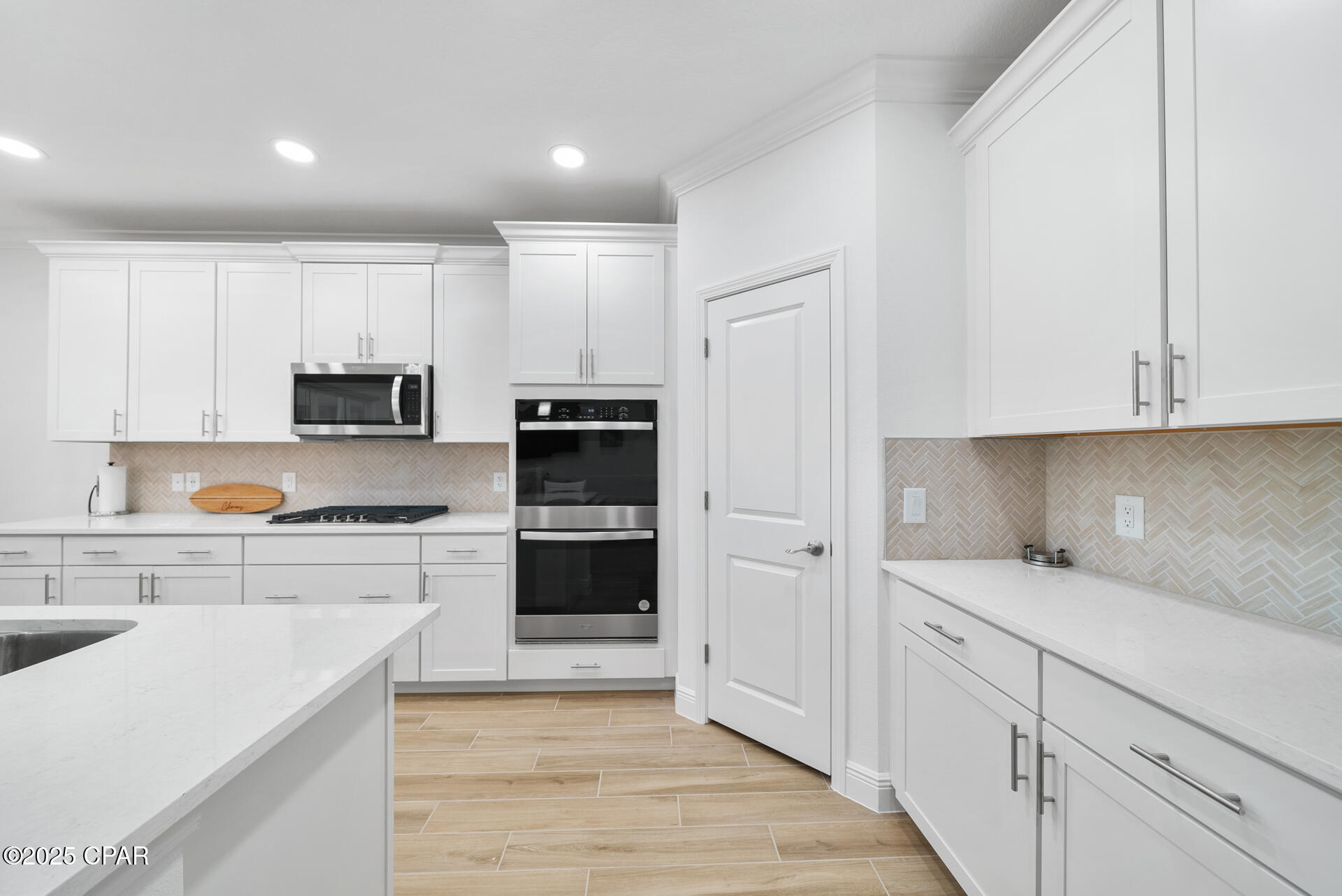 Image 9 For 9518 Paradise Drive