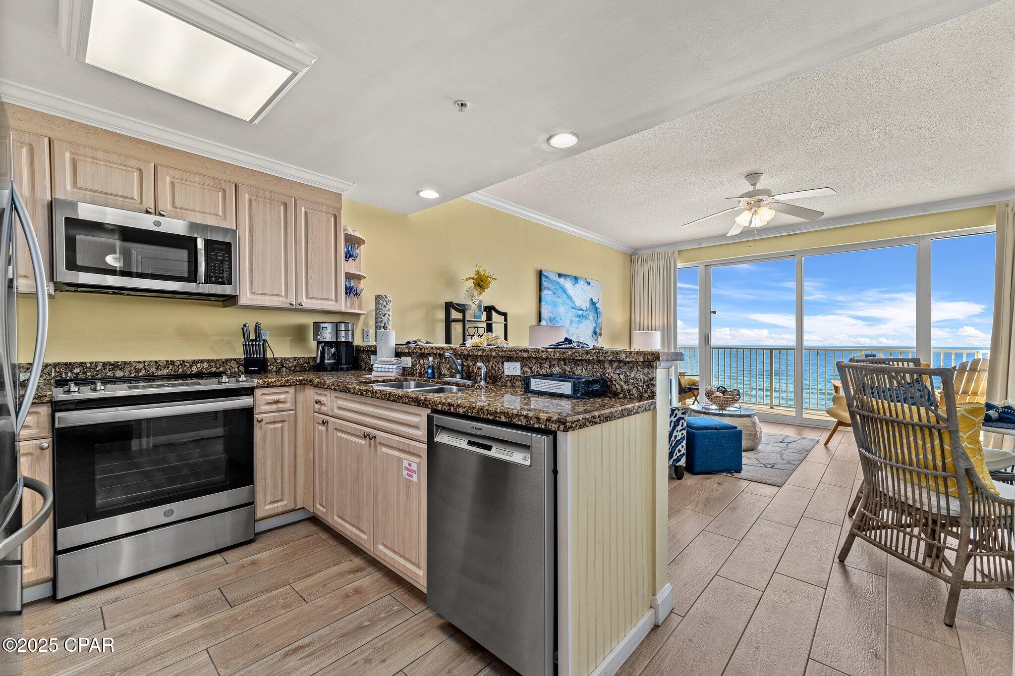 Image 14 For 9450 Thomas Drive 905c
