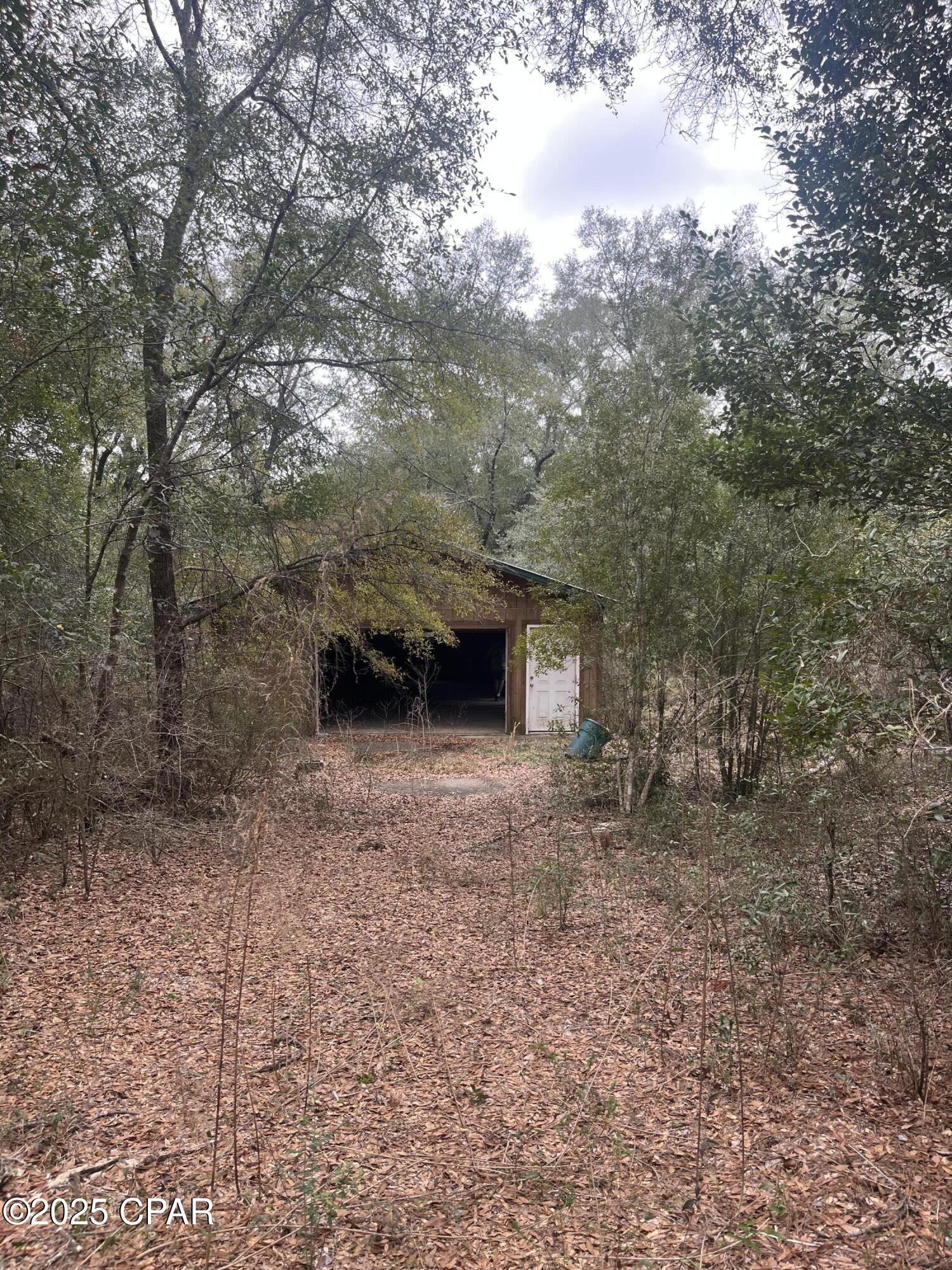 Details for 426 Fox Lane, Holt, FL 32564