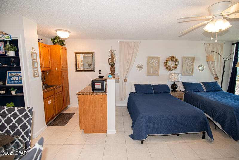 Image 3 For 8817 Thomas Drive A618