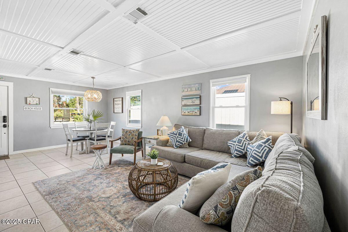 Image 11 For 21507 Pompano Avenue