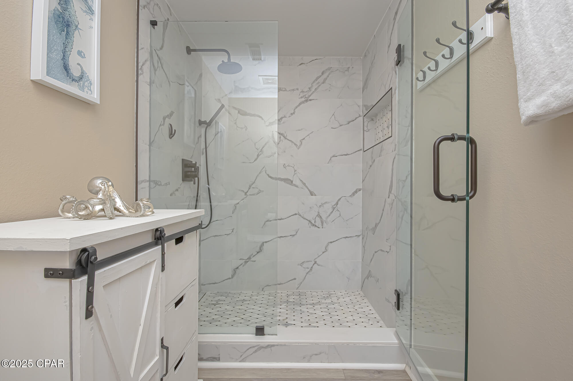 Image 25 For 9900 Thomas Drive 1903