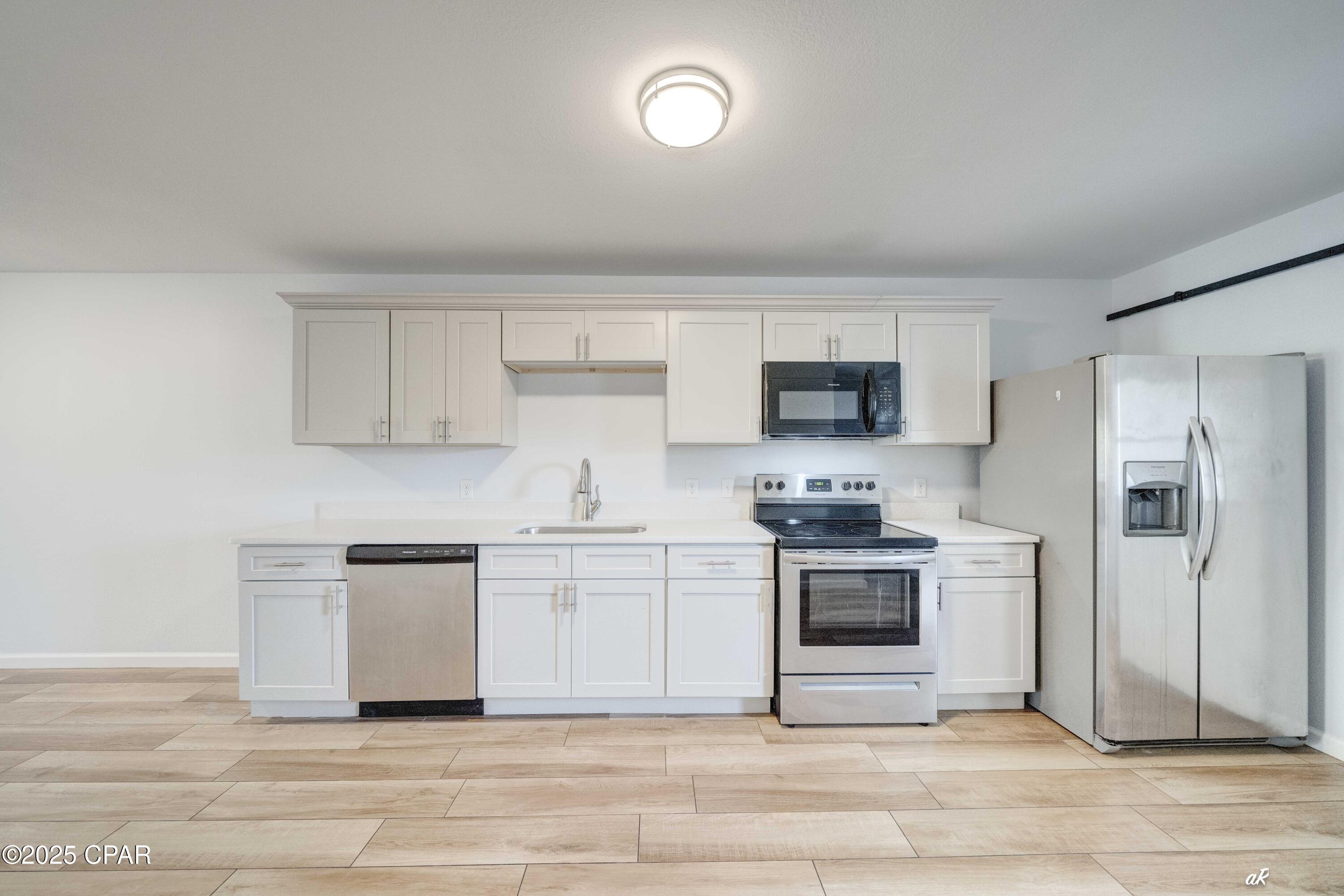 910 Premier Drive, Panama City, Florida image 5