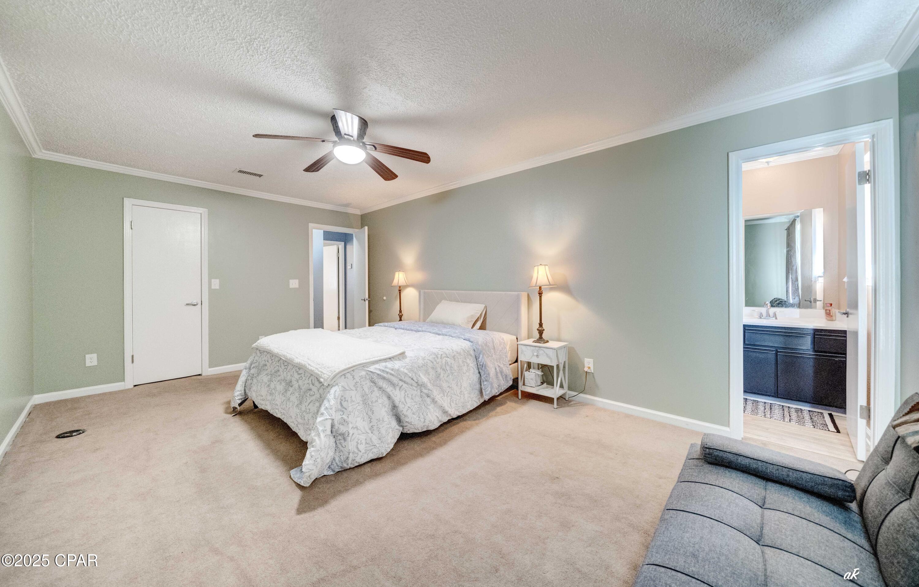 Image 21 For 6585 Harbour Boulevard