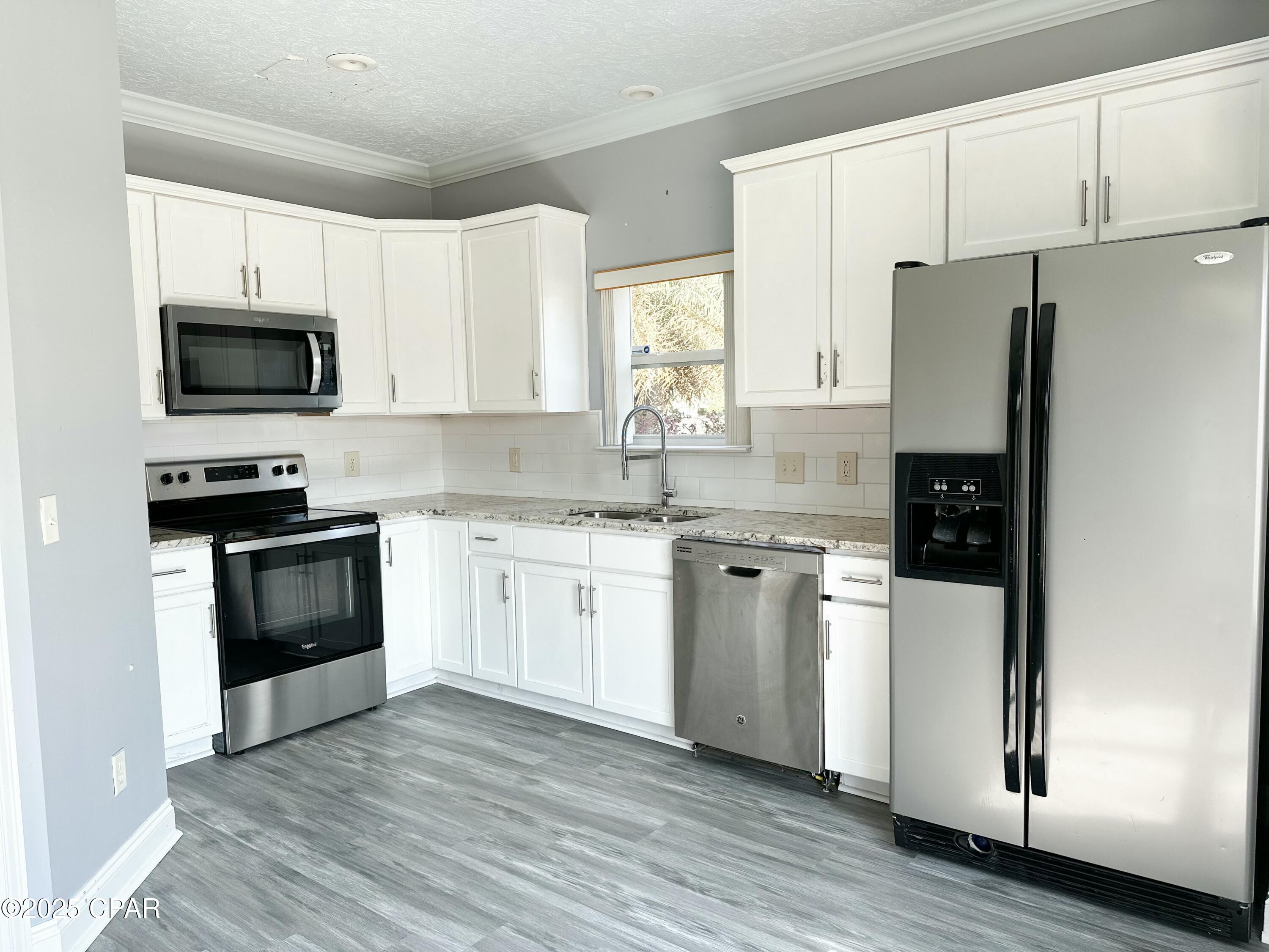 Image 15 For 410 Wisteria Street