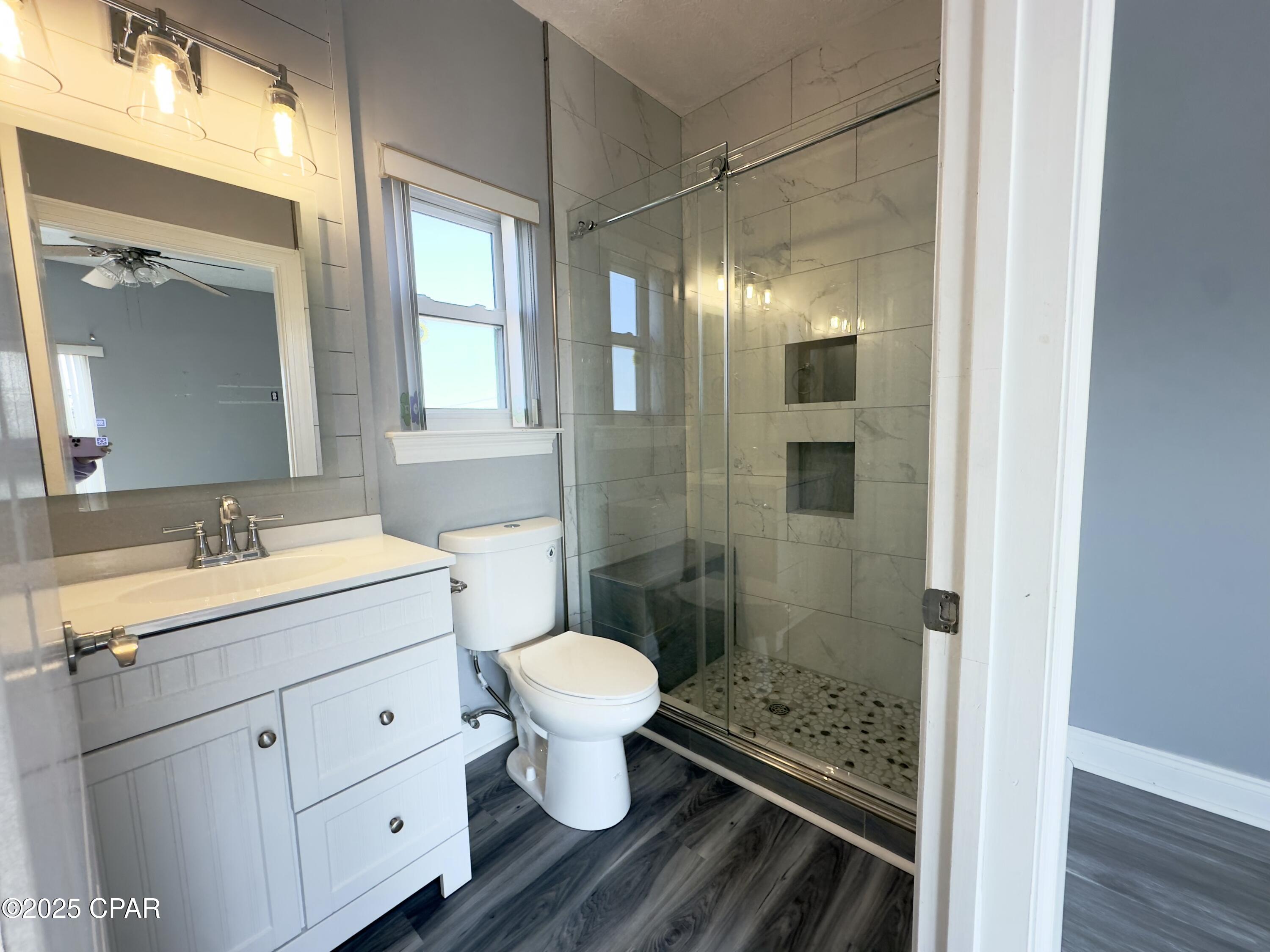Image 30 For 410 Wisteria Street