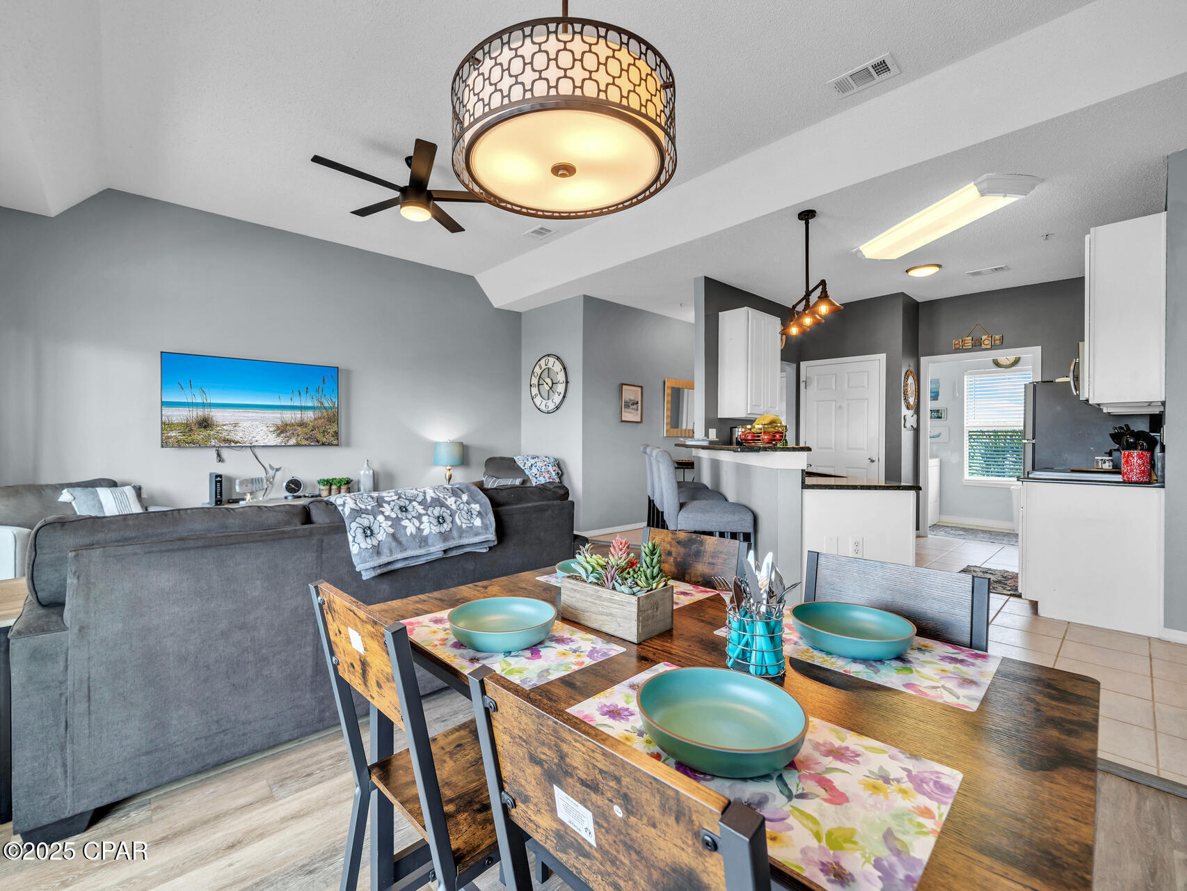 Image 9 For 775 Gulf Shore Drive 4239