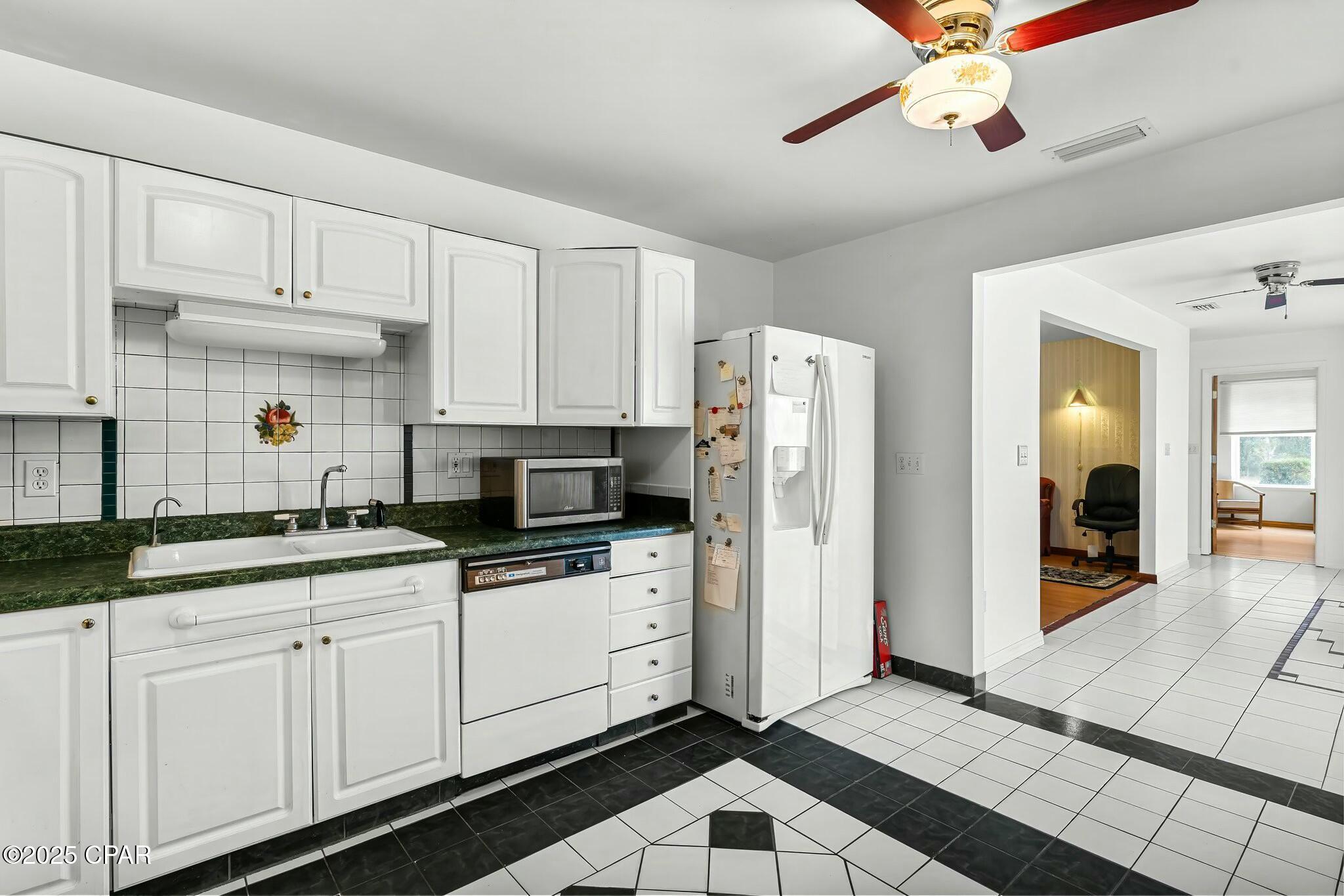 2049 Ambassador Court, Chipley, Florida image 21