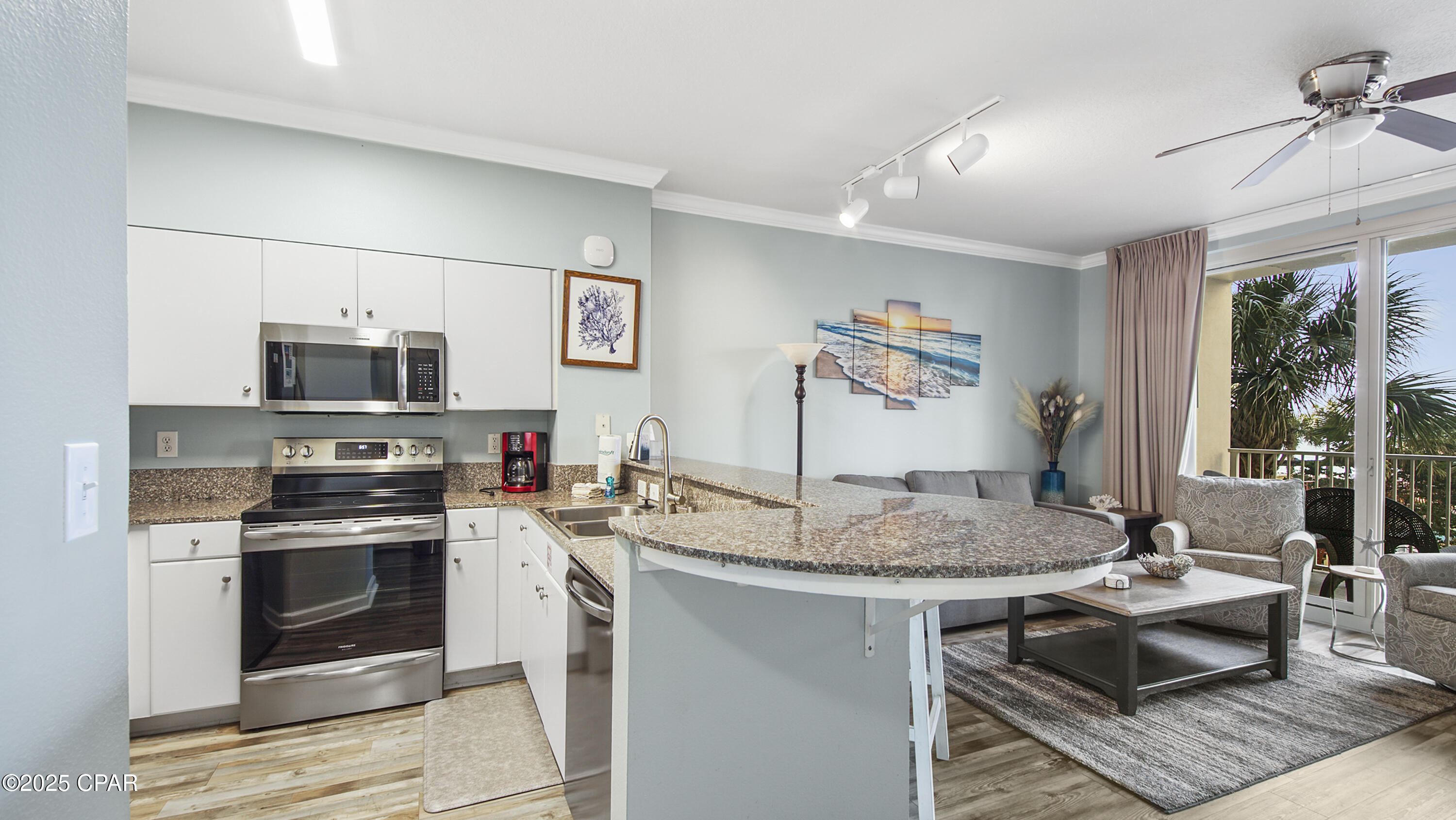 Image 2 For 9900 Thomas Drive 220