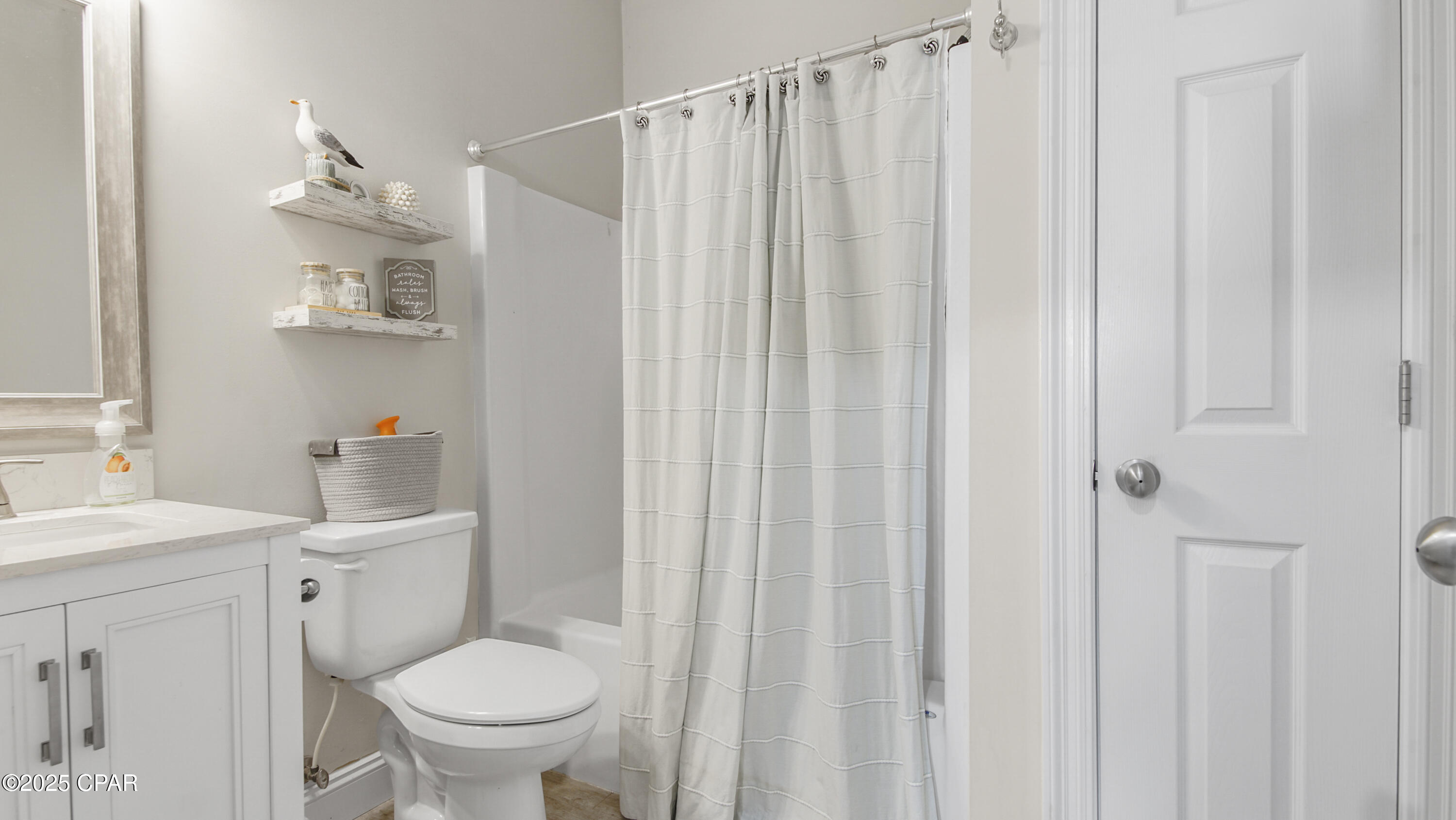 7018 S Lagoon Drive, Panama City Beach, Florida image 18