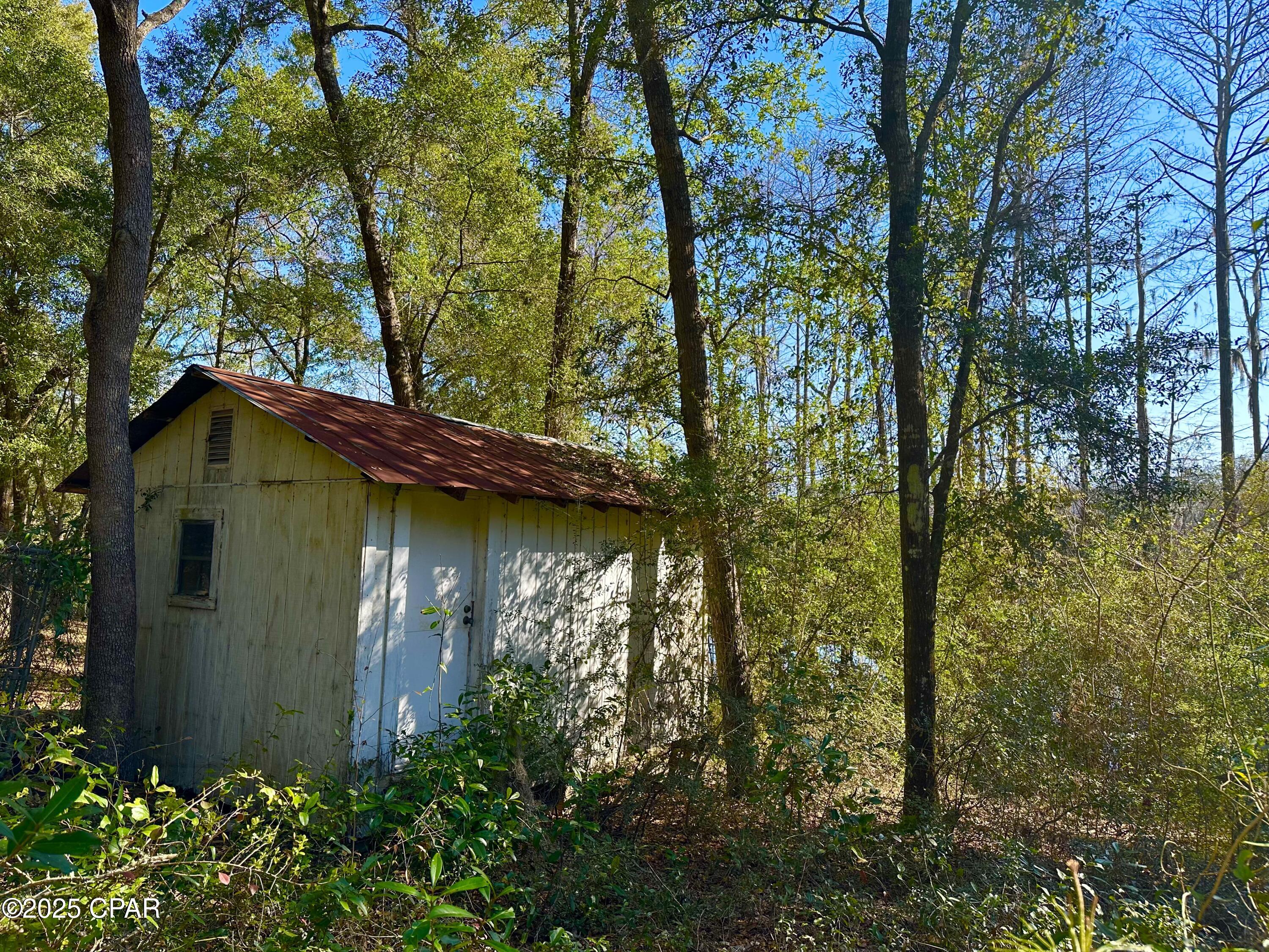 4661 Moss Hill Road, Chipley, Florida image 9