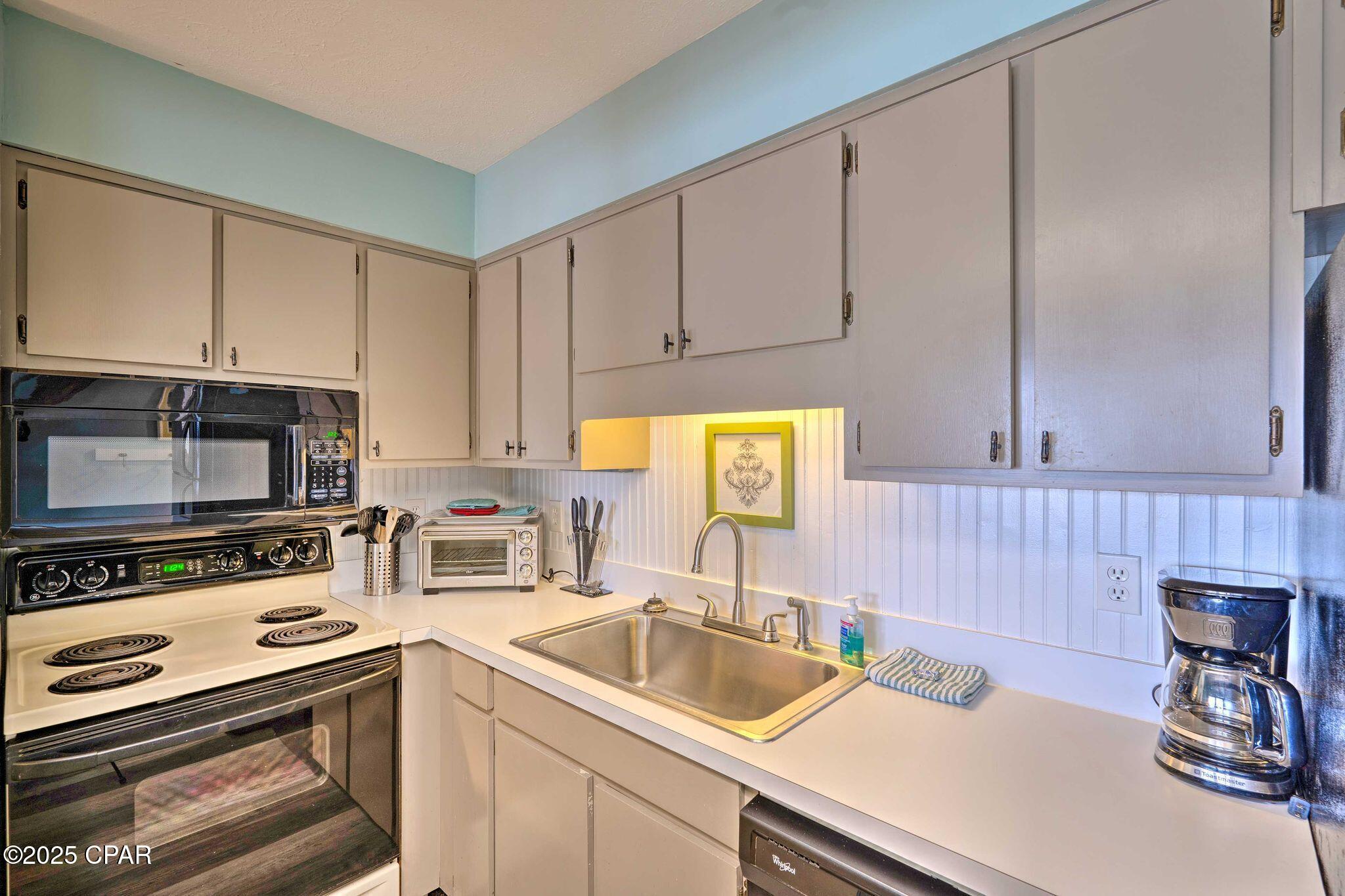 6829 Thomas Drive #11, Panama City Beach, Florida image 4
