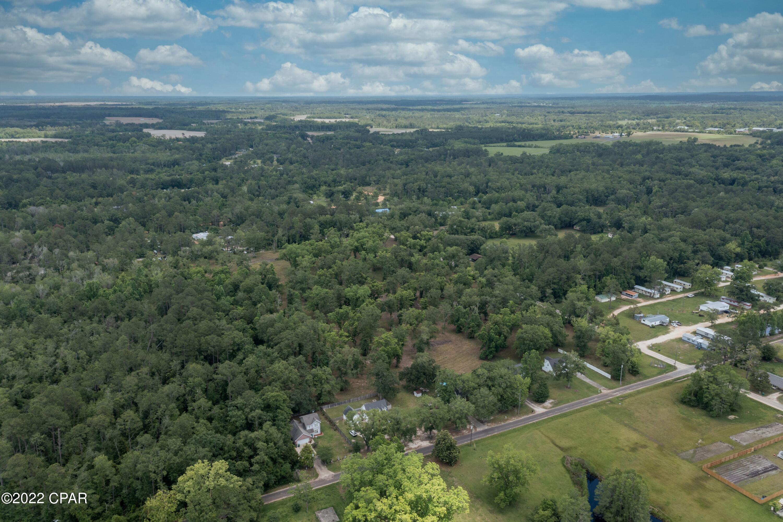 000 Plum Avenue, Chipley, Florida image 3