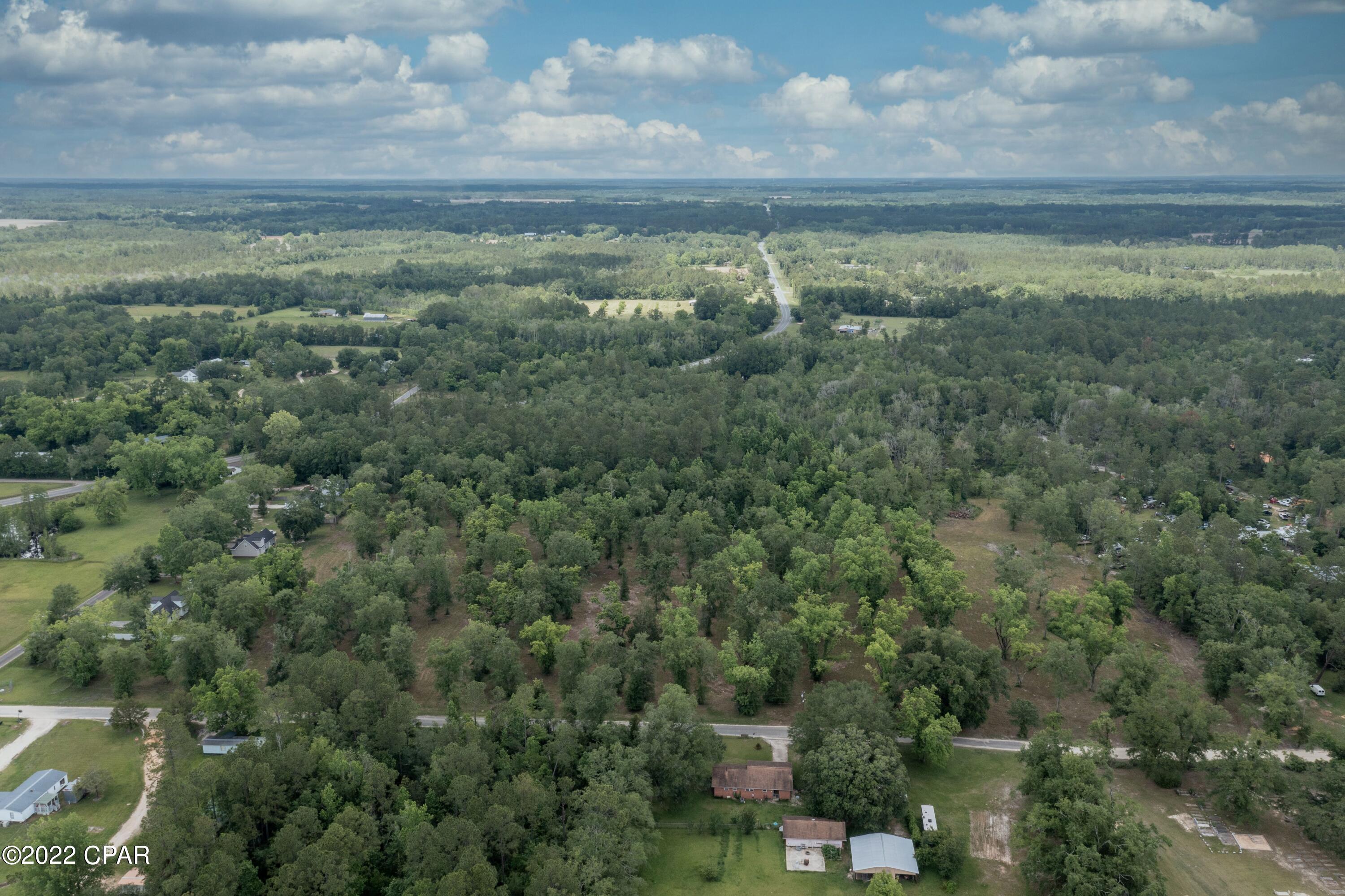 000 Plum Avenue, Chipley, Florida image 5