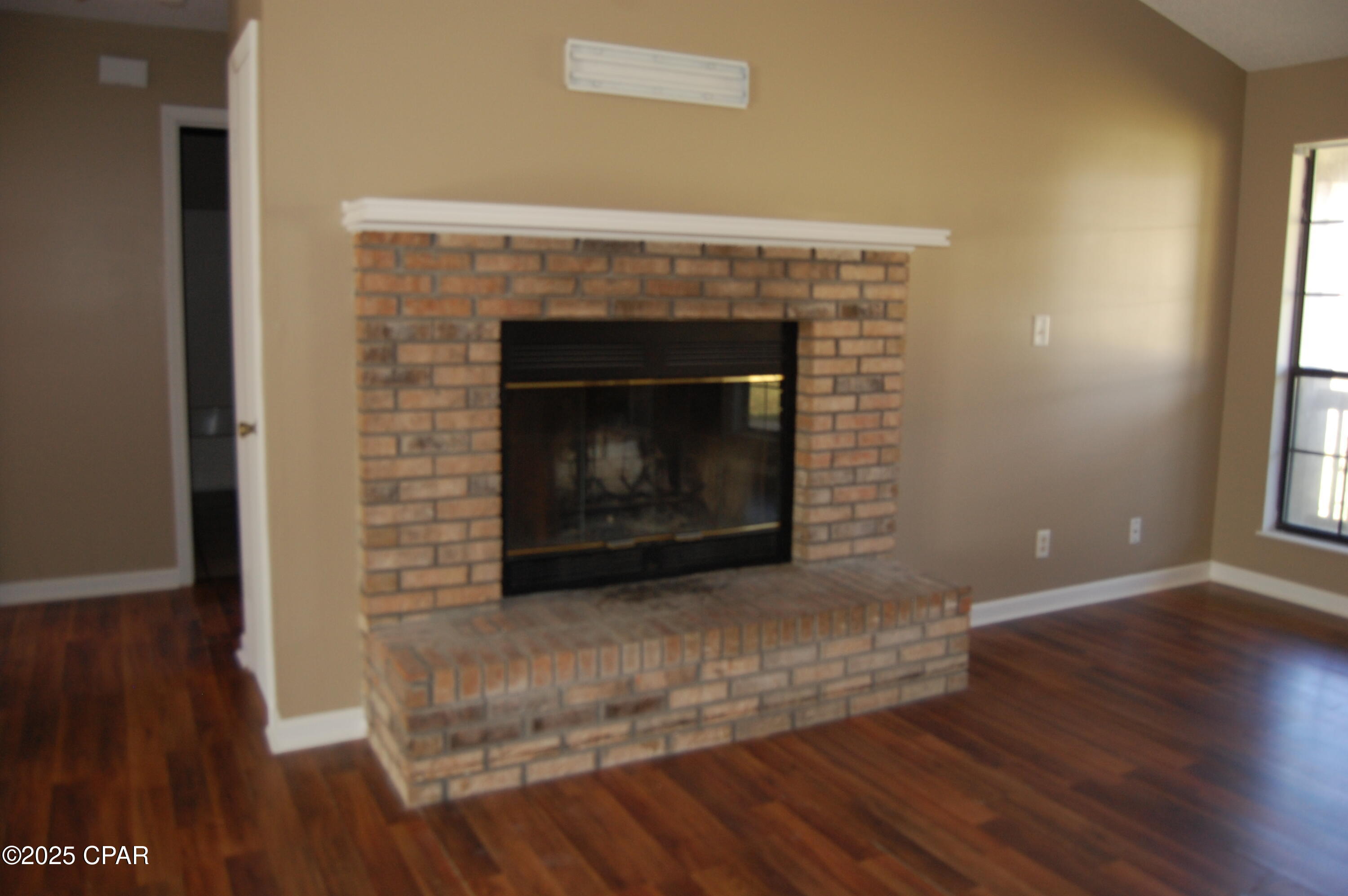 Image 19 For 4643 River Drive