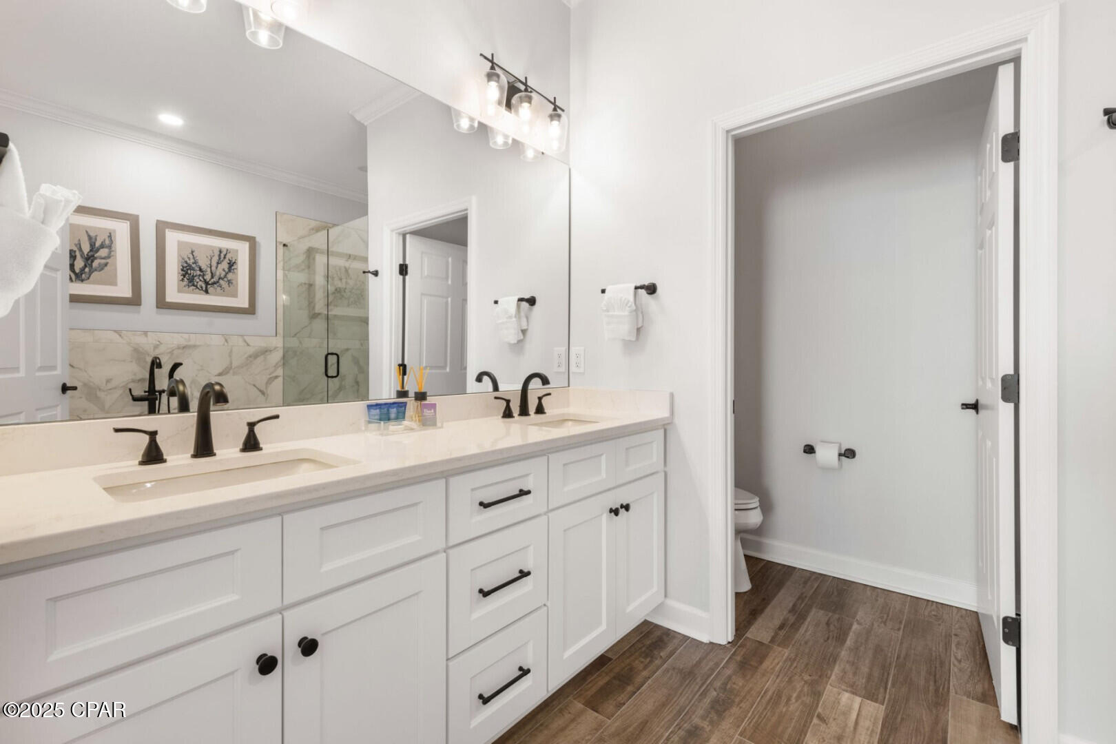 Image 8 For 6627 Thomas Drive 1702