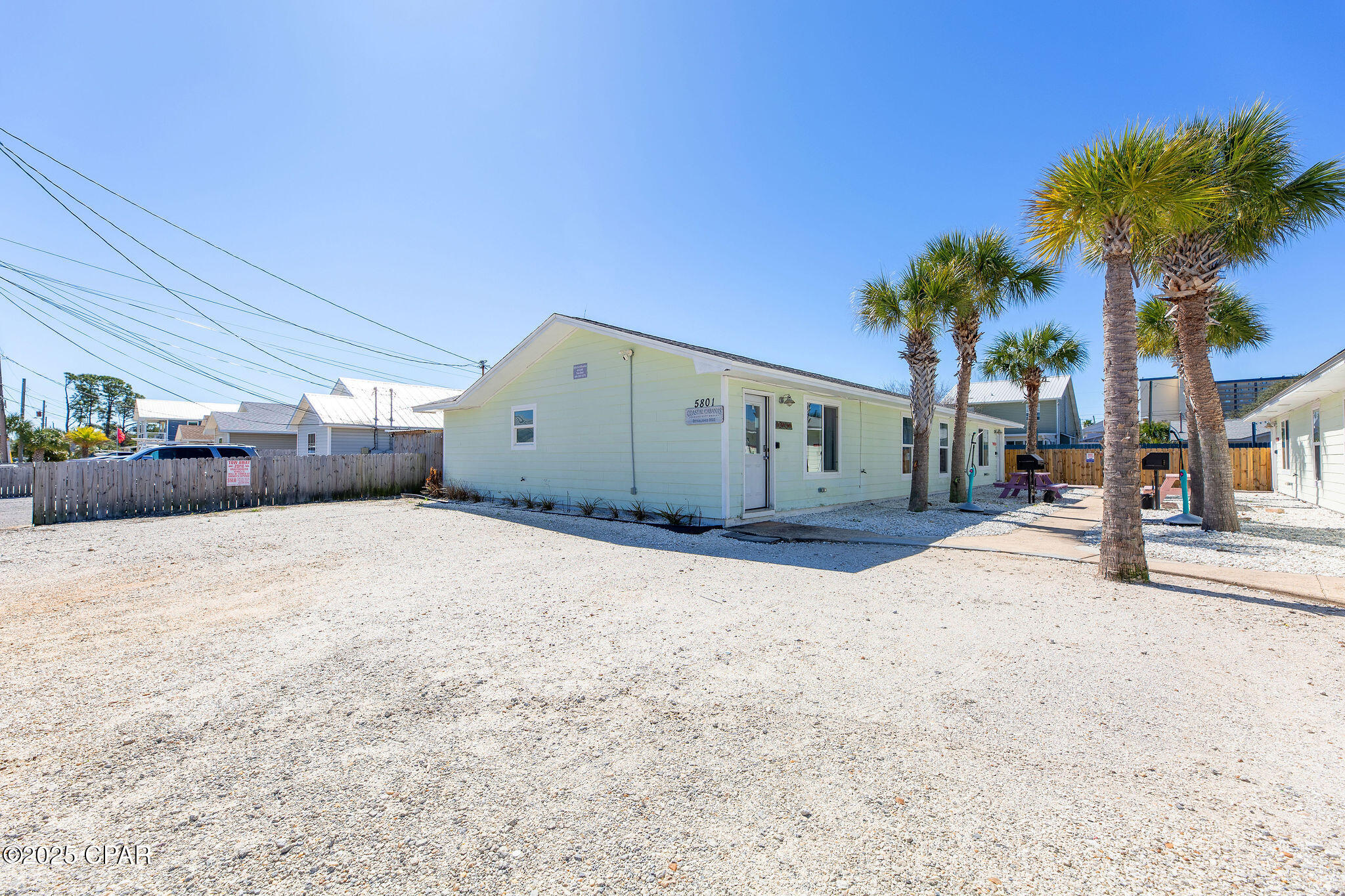 Image 3 For 5801&5803 Pinetree Avenue A, B, C &