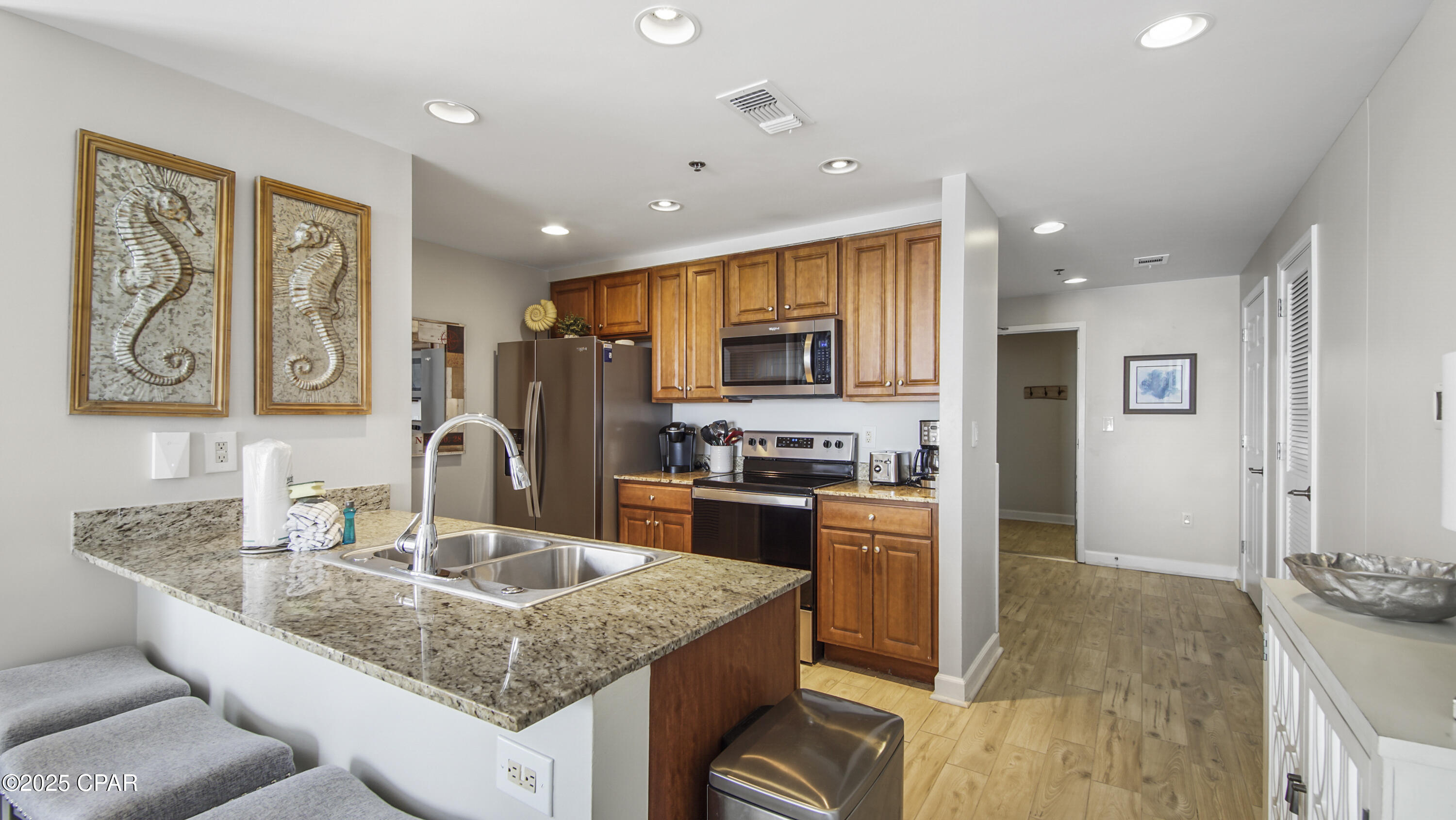 Image 13 For 17729 Front Beach Road 901e