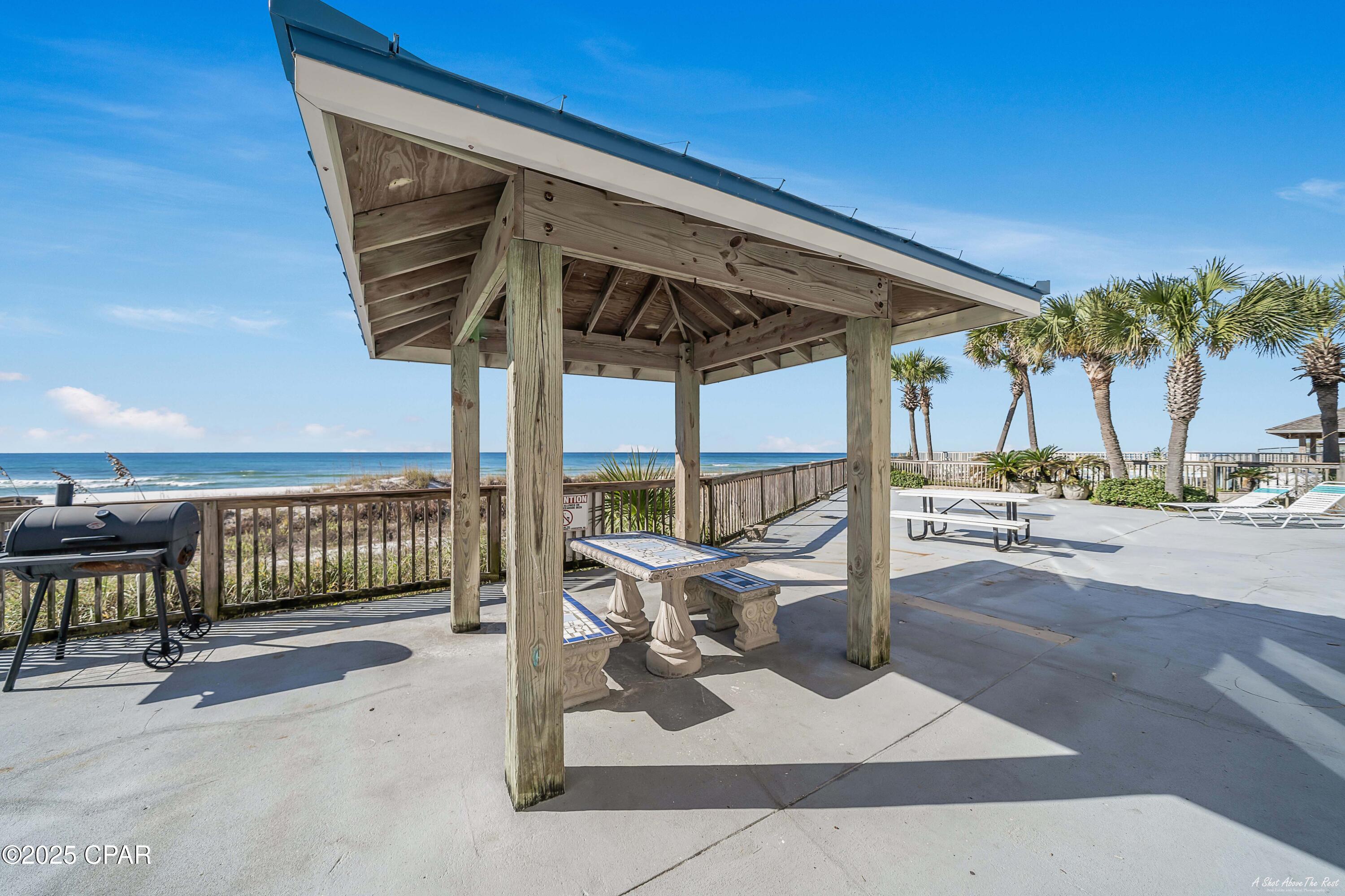 Image 25 For 8610 Surf 307 Drive 307