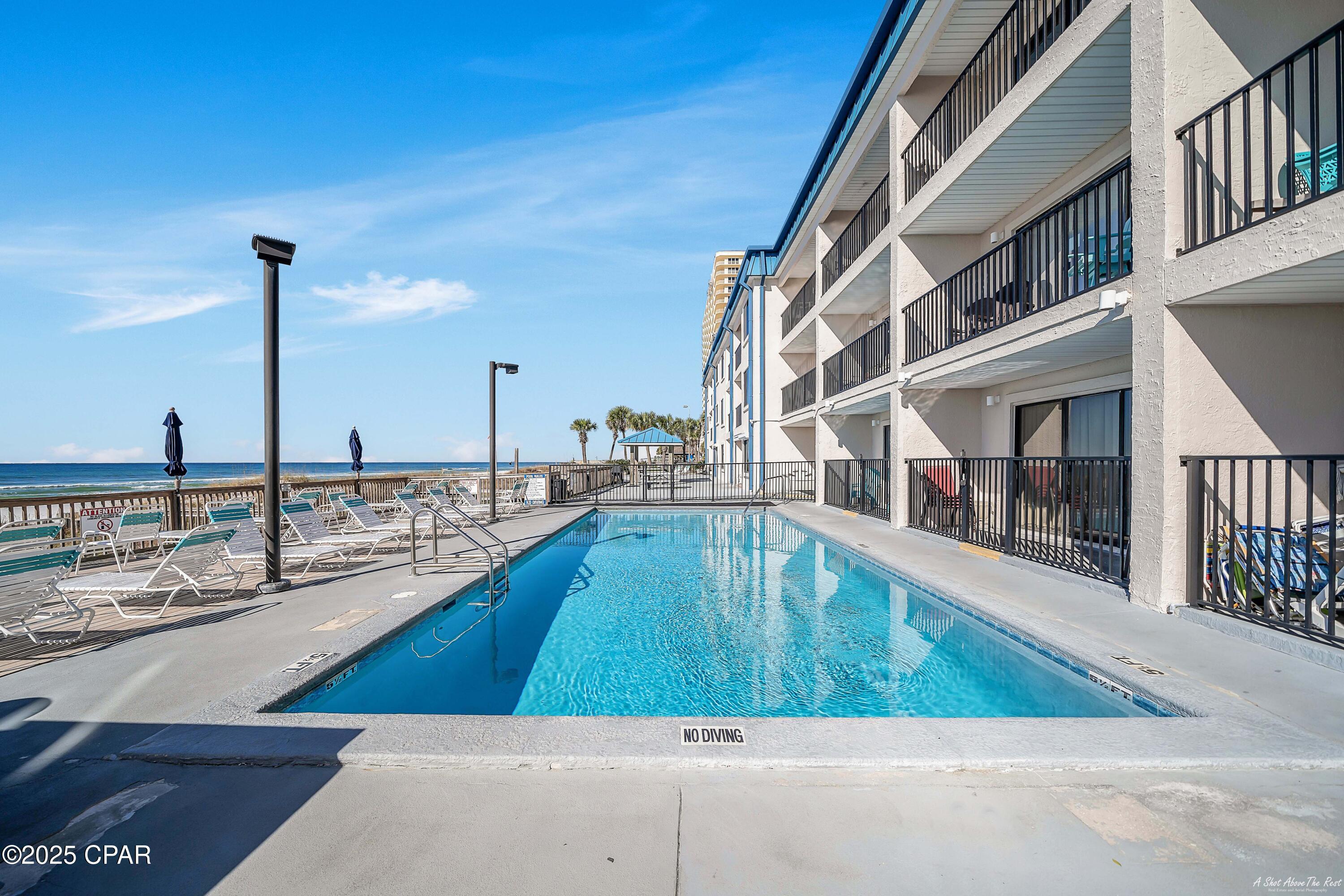 Image 28 For 8610 Surf 307 Drive 307