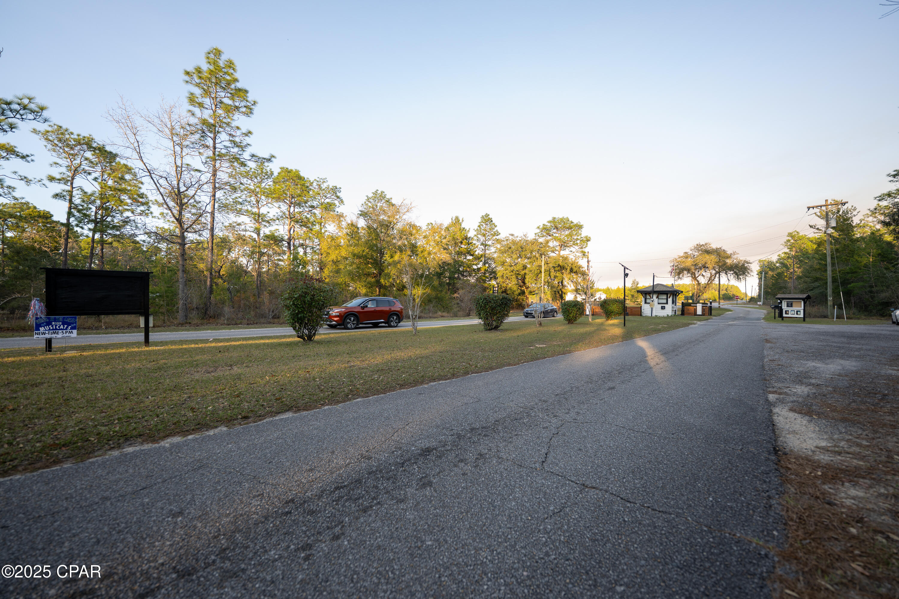 Derby Drive, Chipley, Florida image 41