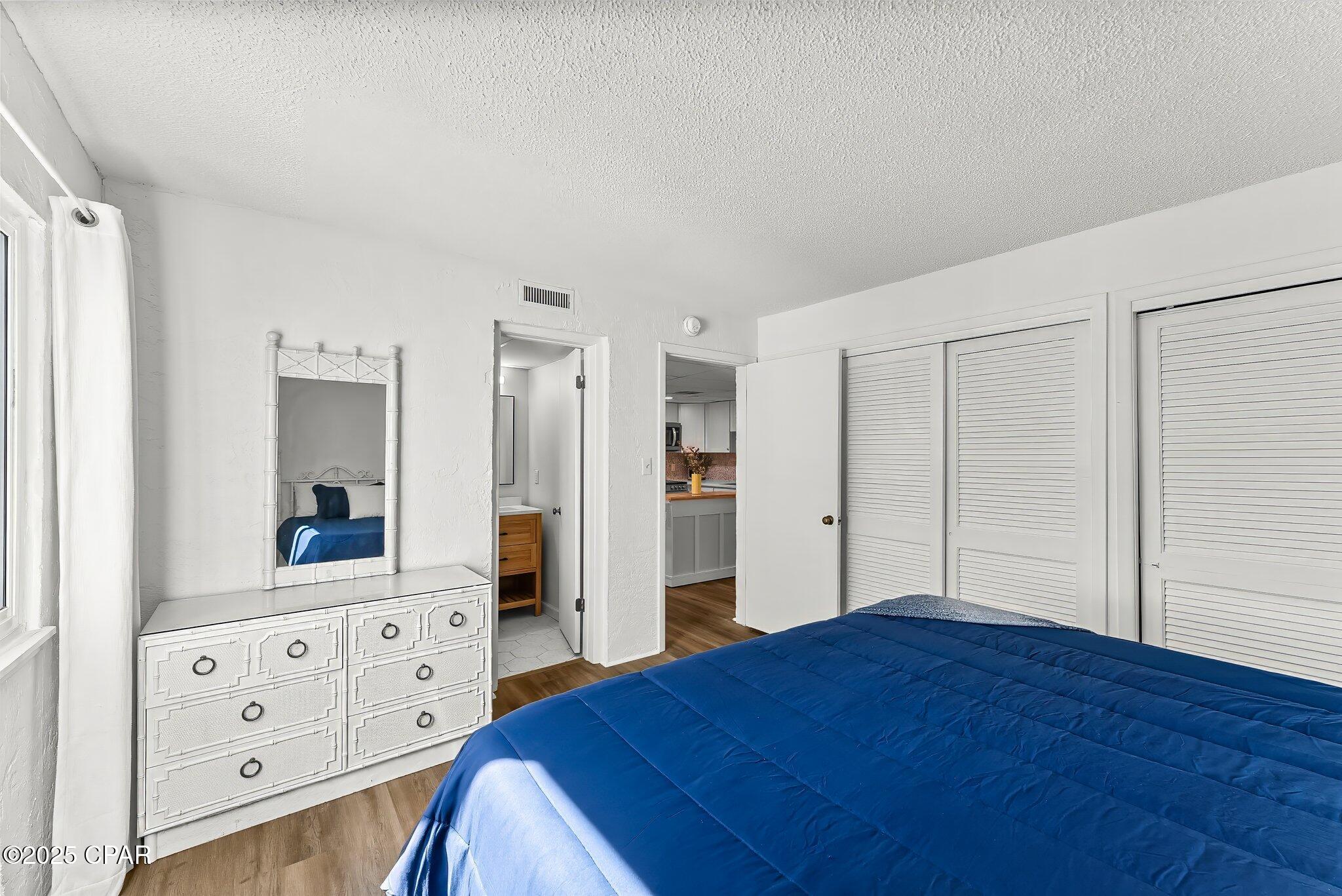 Image 11 For 8727 Thomas Drive C38
