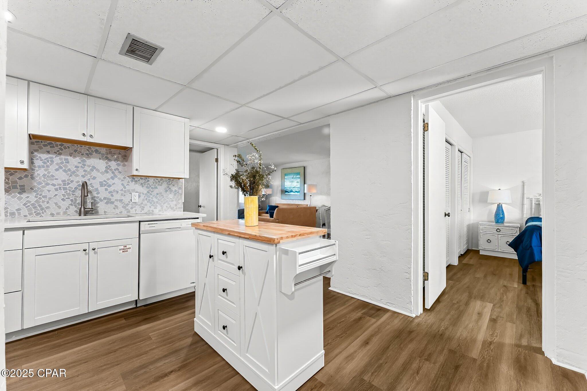 Image 5 For 8727 Thomas Drive C38