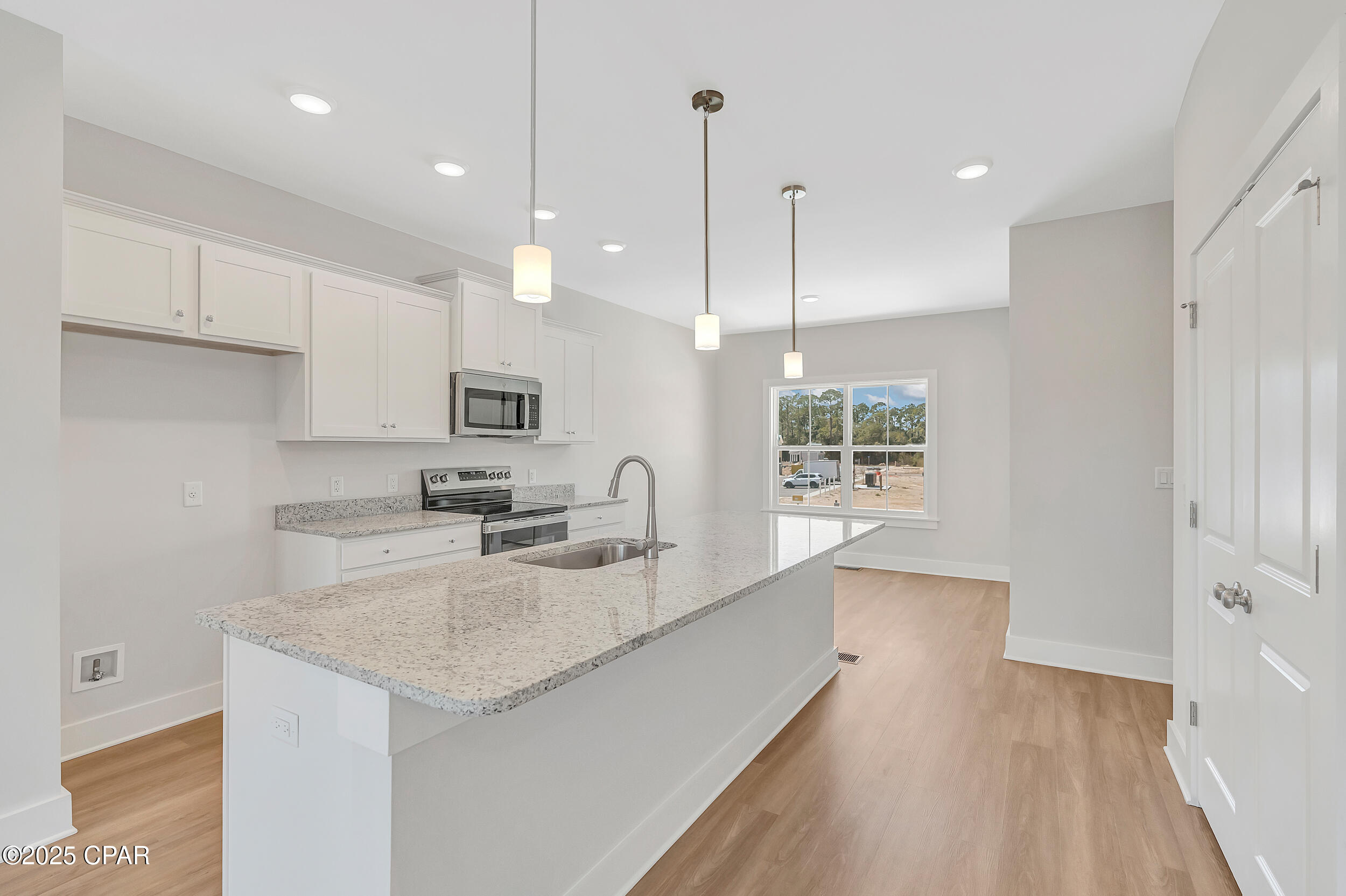 Image 7 For 302 Lapis Lane 175