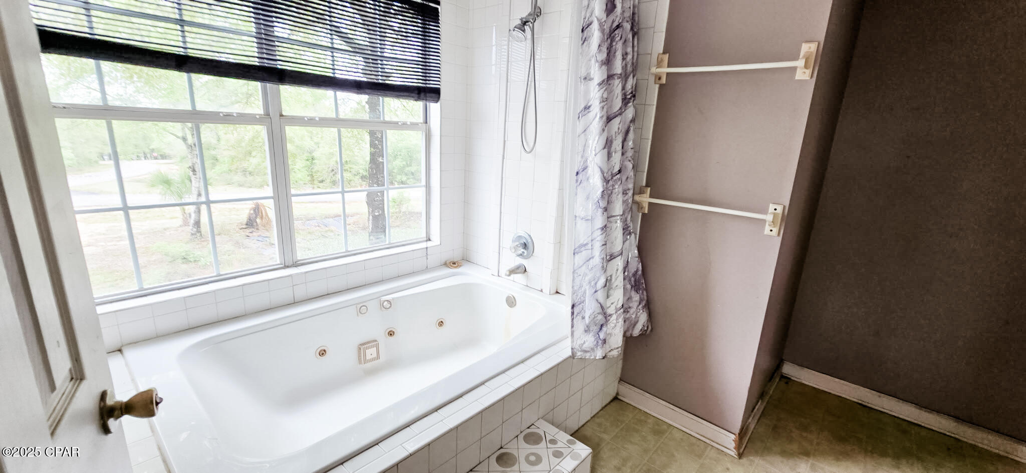 4100 Dunford Circle, Chipley, Florida image 7