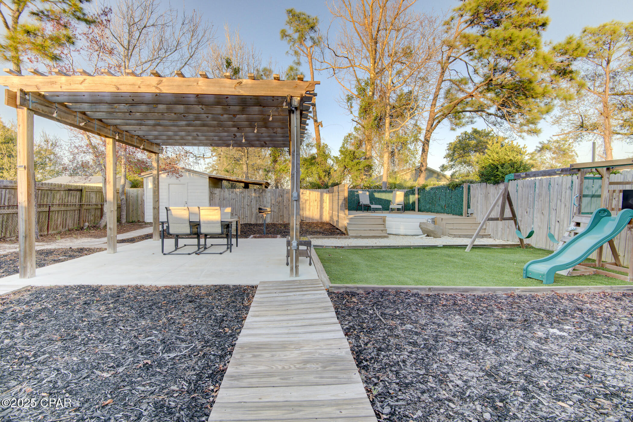 Image 2 For 5412 Hilltop Avenue