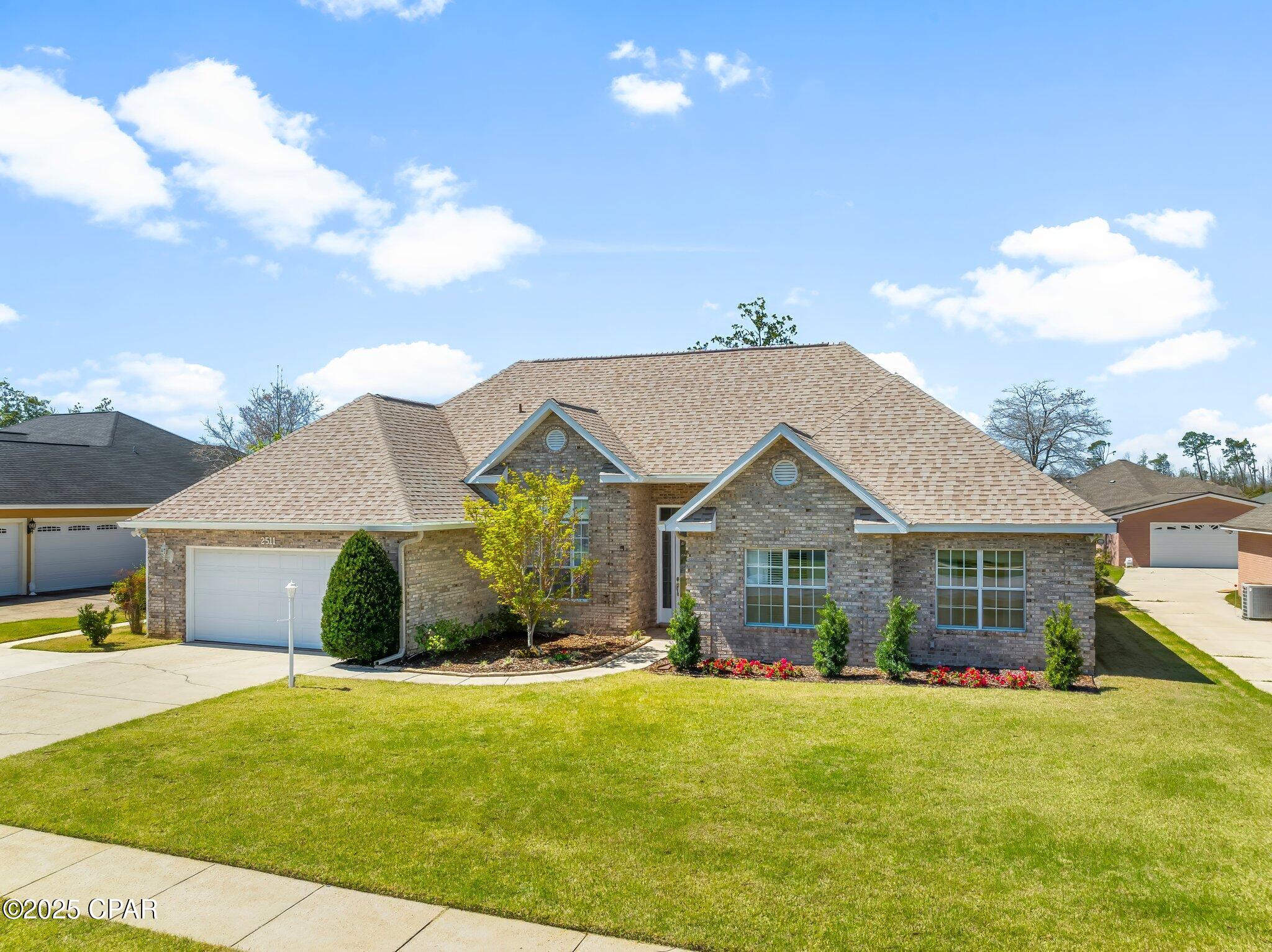 Image 2 For 2511 Parkwood Drive