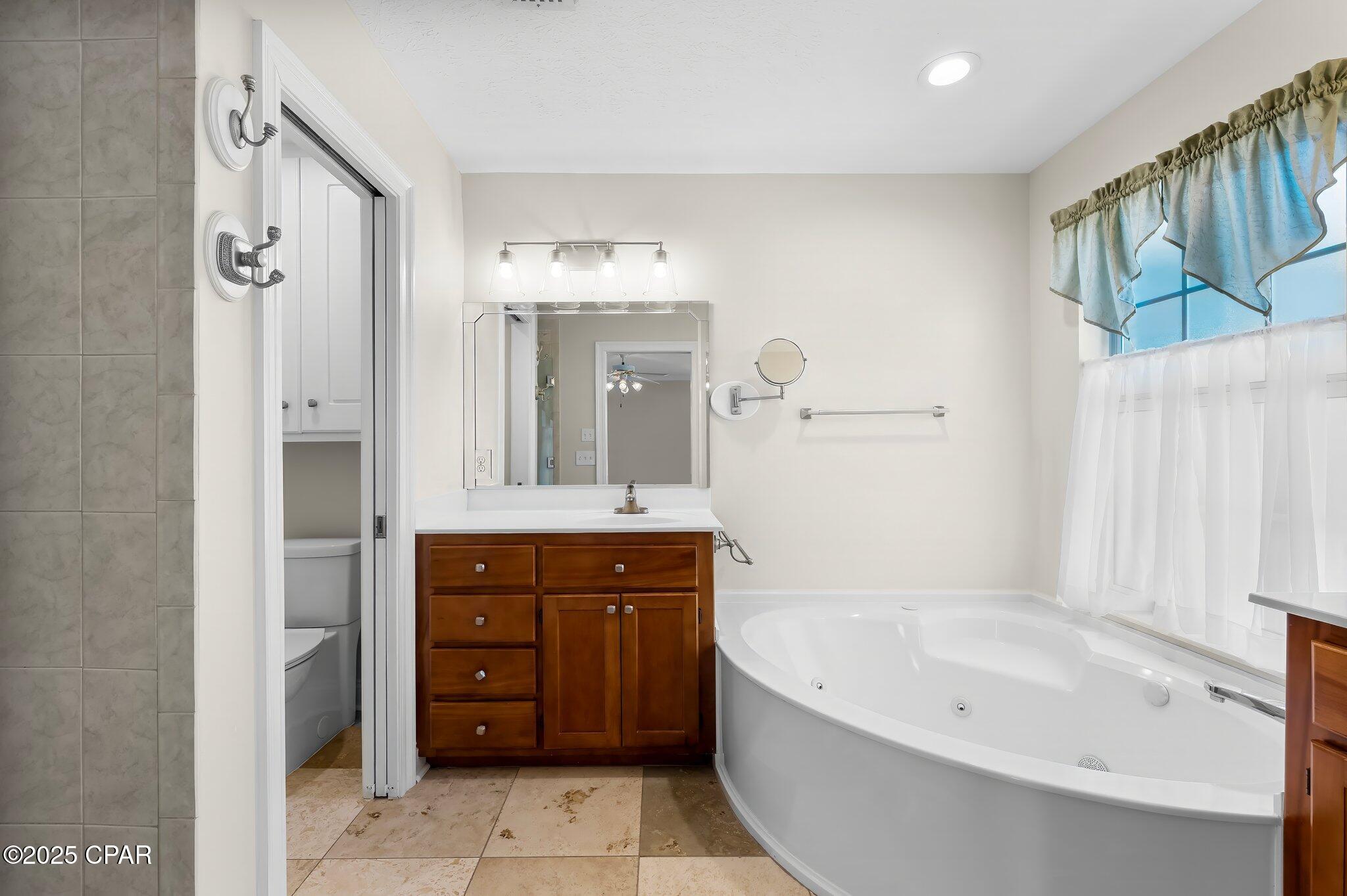 Image 37 For 2511 Parkwood Drive