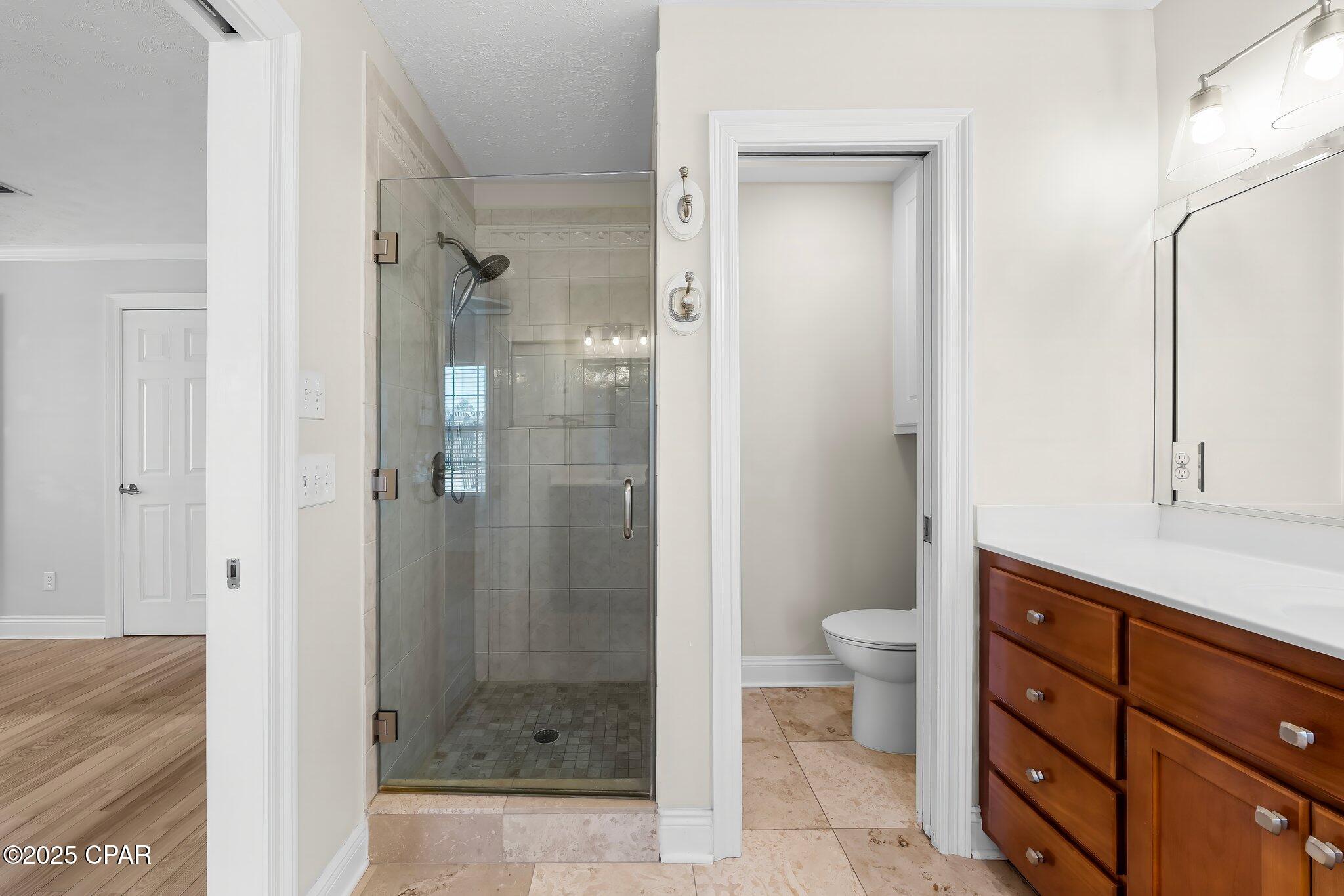 Image 38 For 2511 Parkwood Drive