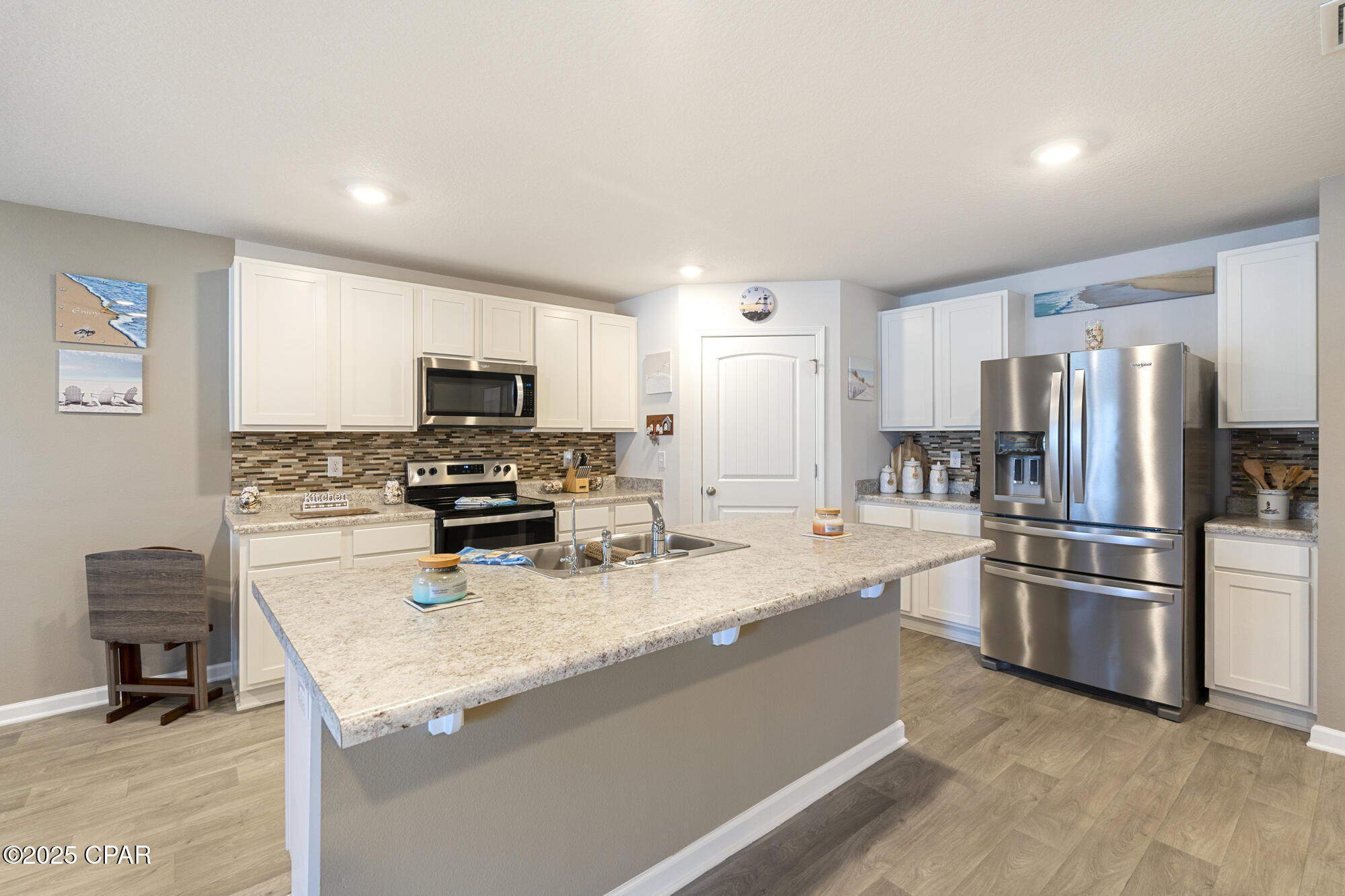 110 Spikes Circle, Southport, Florida image 17