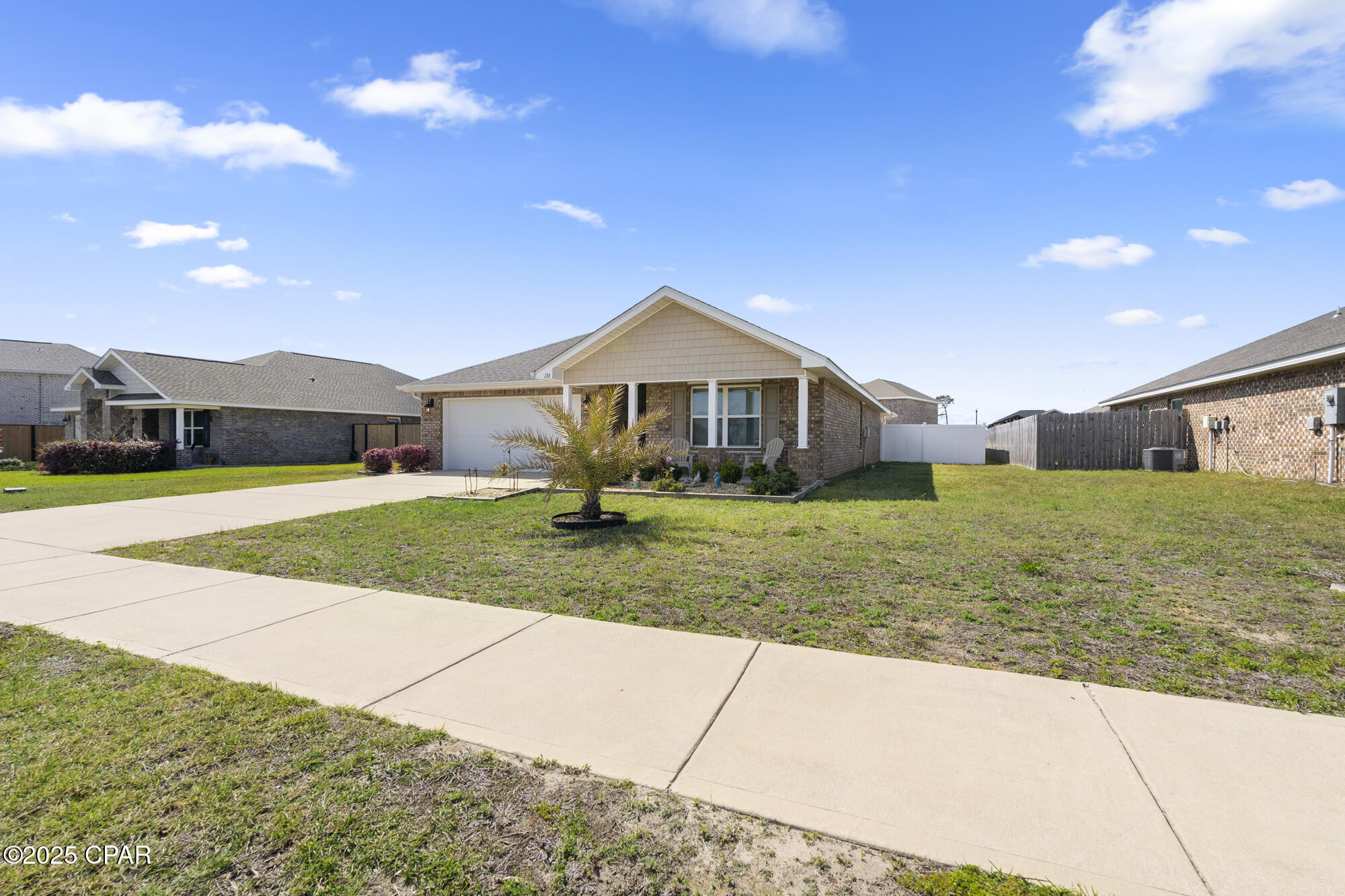 110 Spikes Circle, Southport, Florida image 4