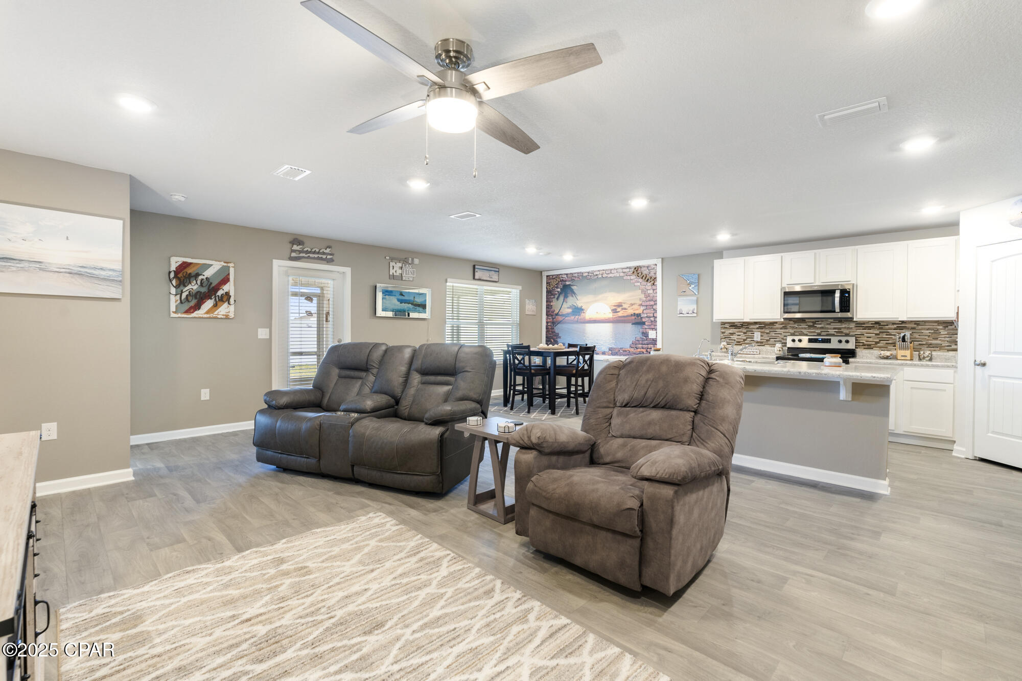 110 Spikes Circle, Southport, Florida image 7