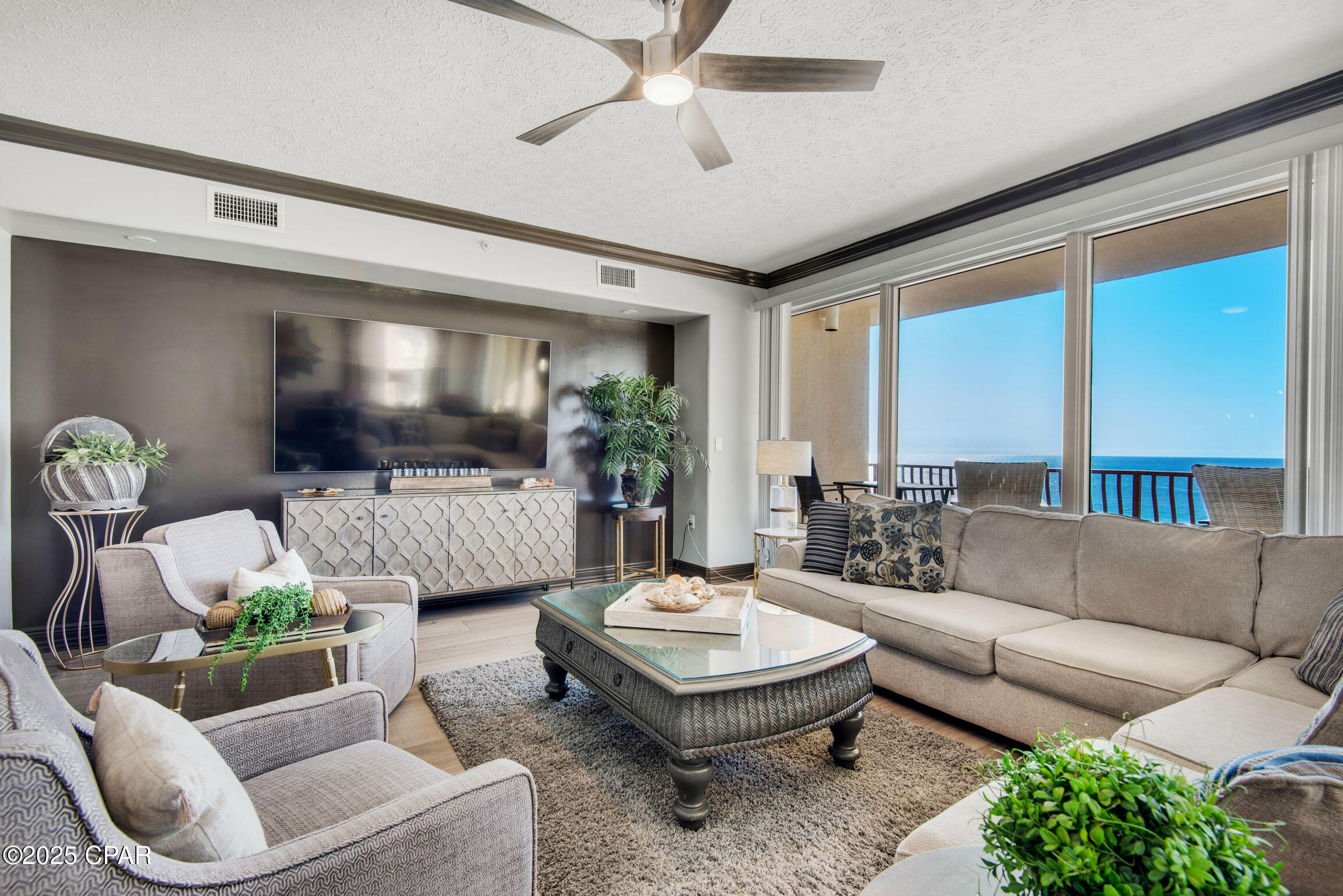 Image 4 For 7115 Thomas Drive 901