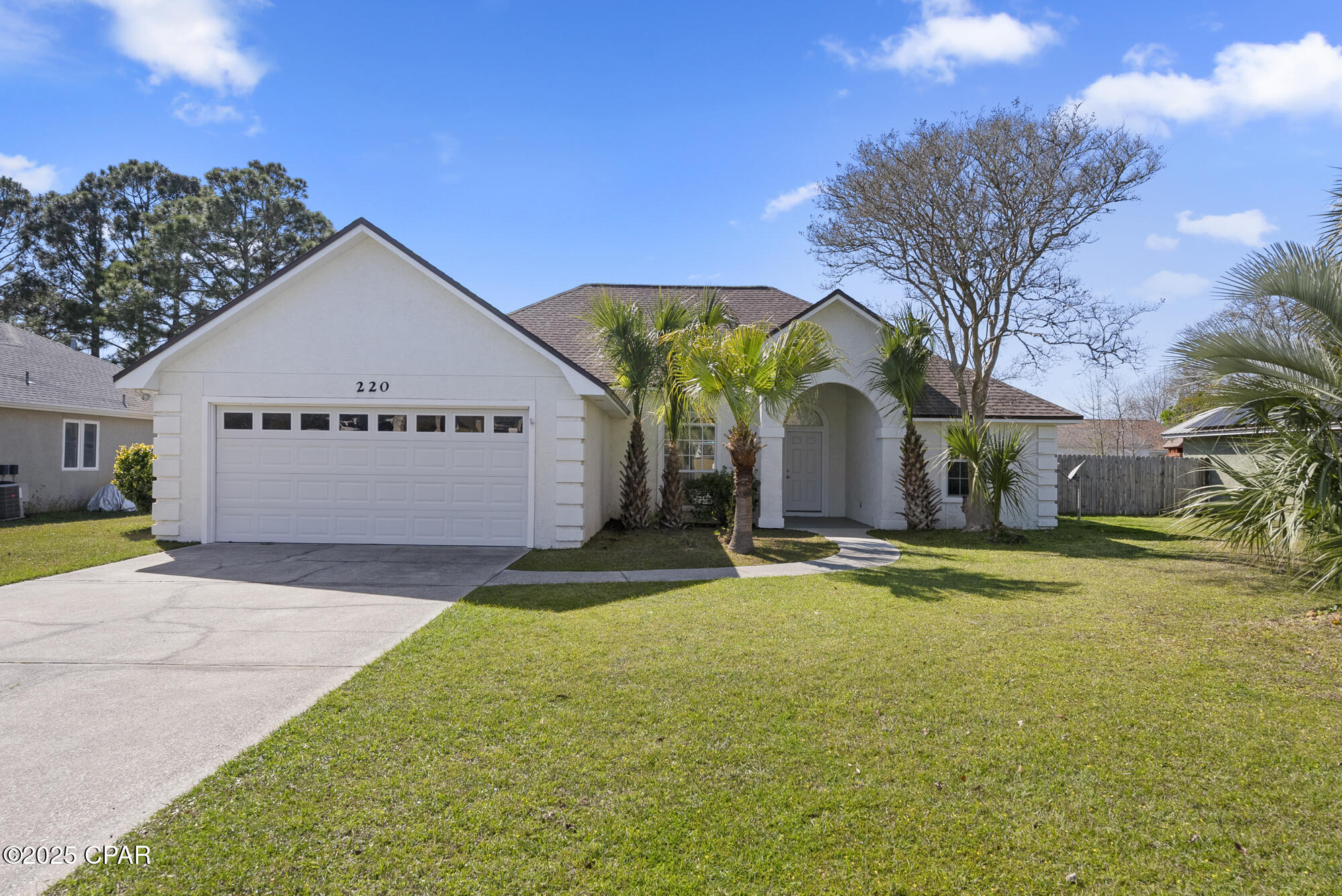 Image 1 For 220 Hidden Pines Drive