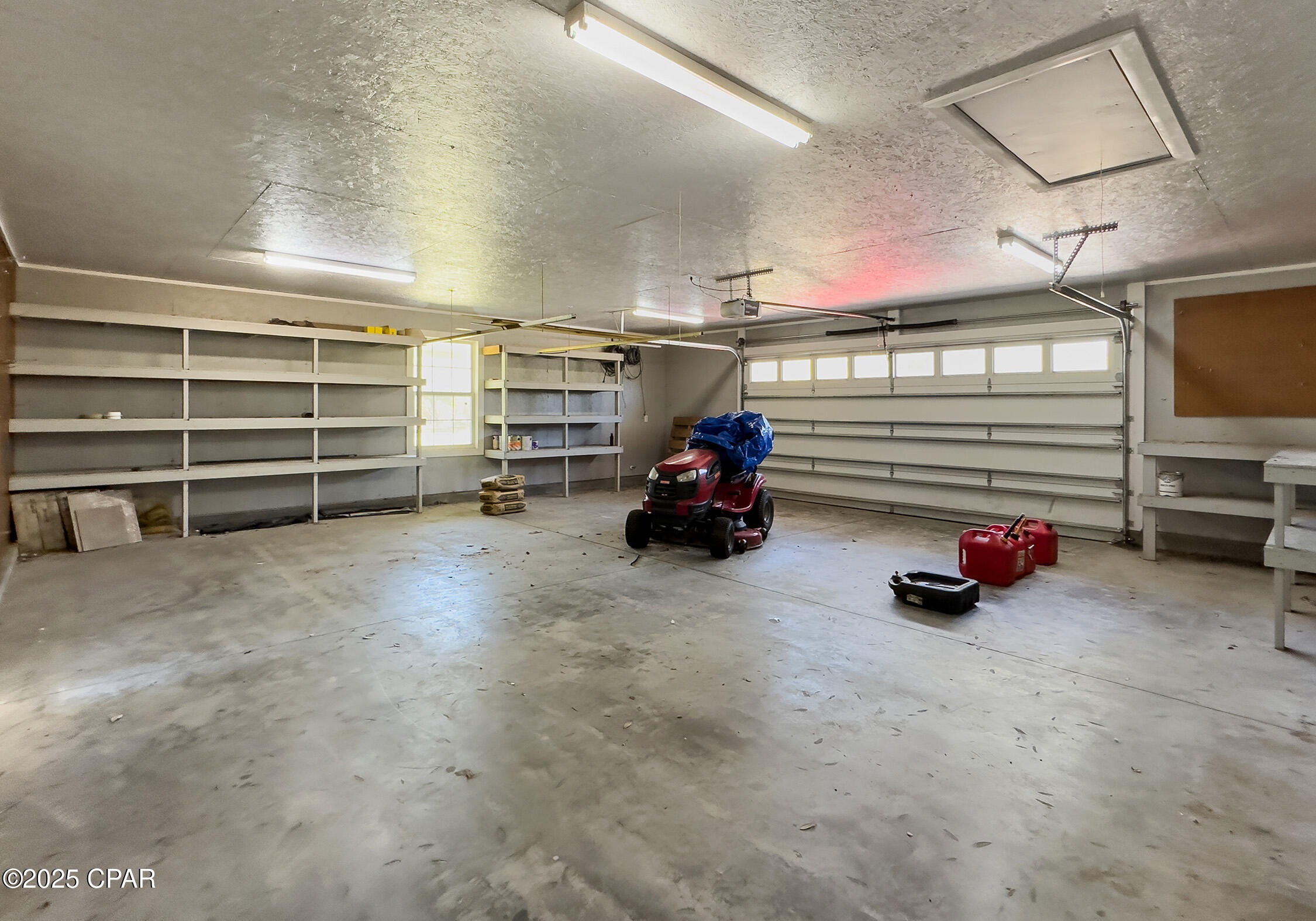 Listing photo id 23 for 5112 Kendrick Street
