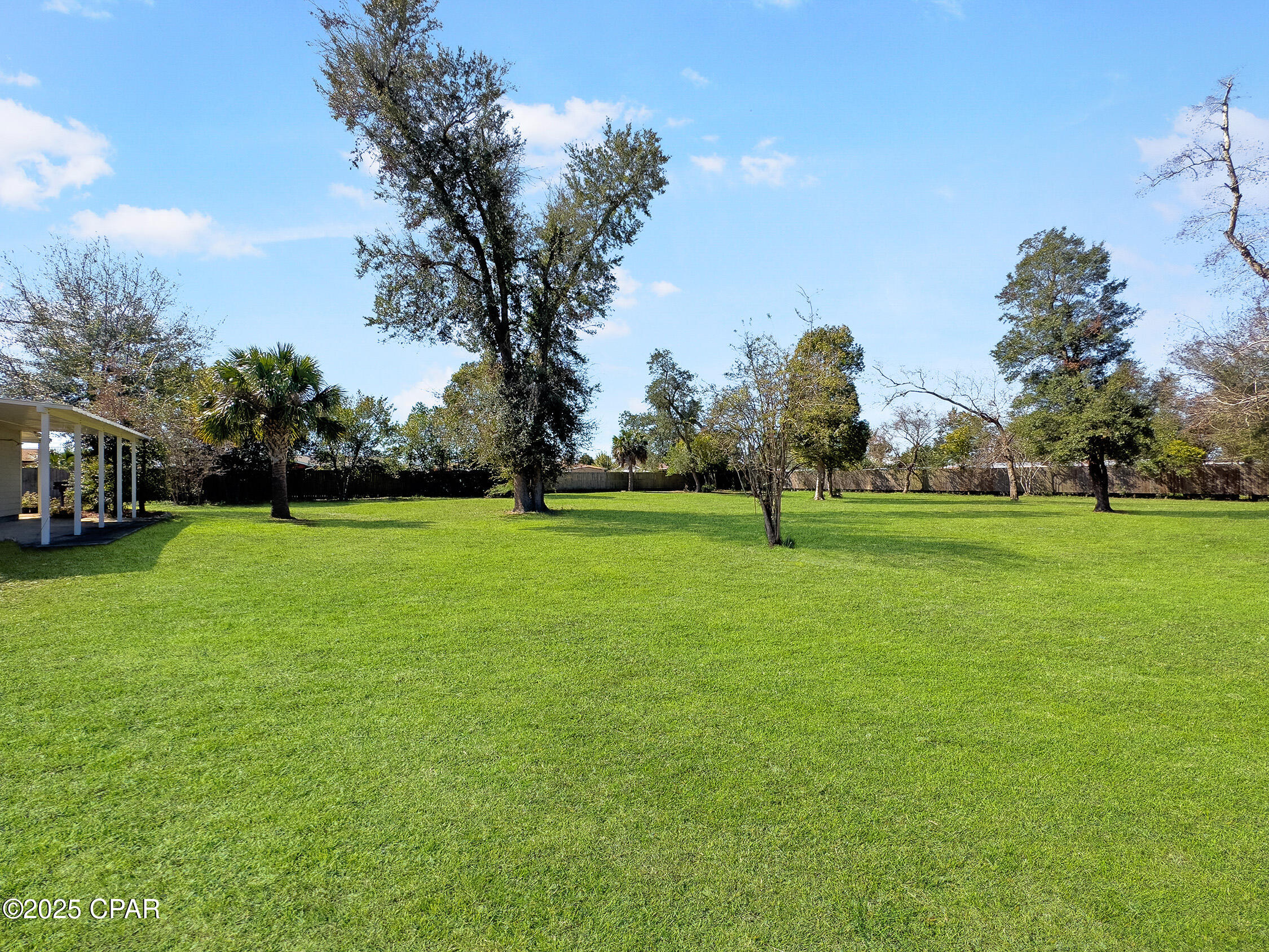 Listing photo id 26 for 5112 Kendrick Street