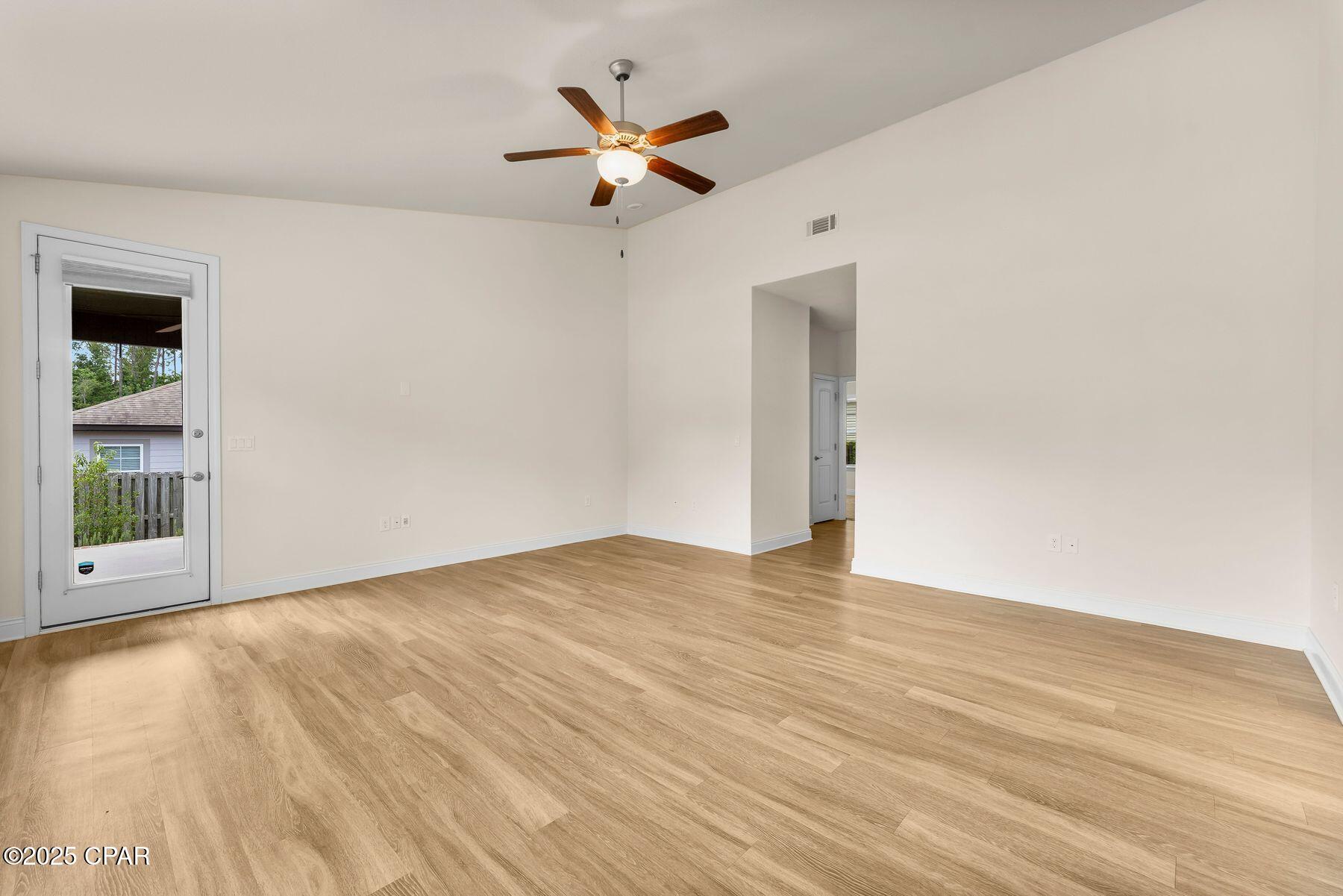 11 Sawyer Court, Freeport, Florida image 3