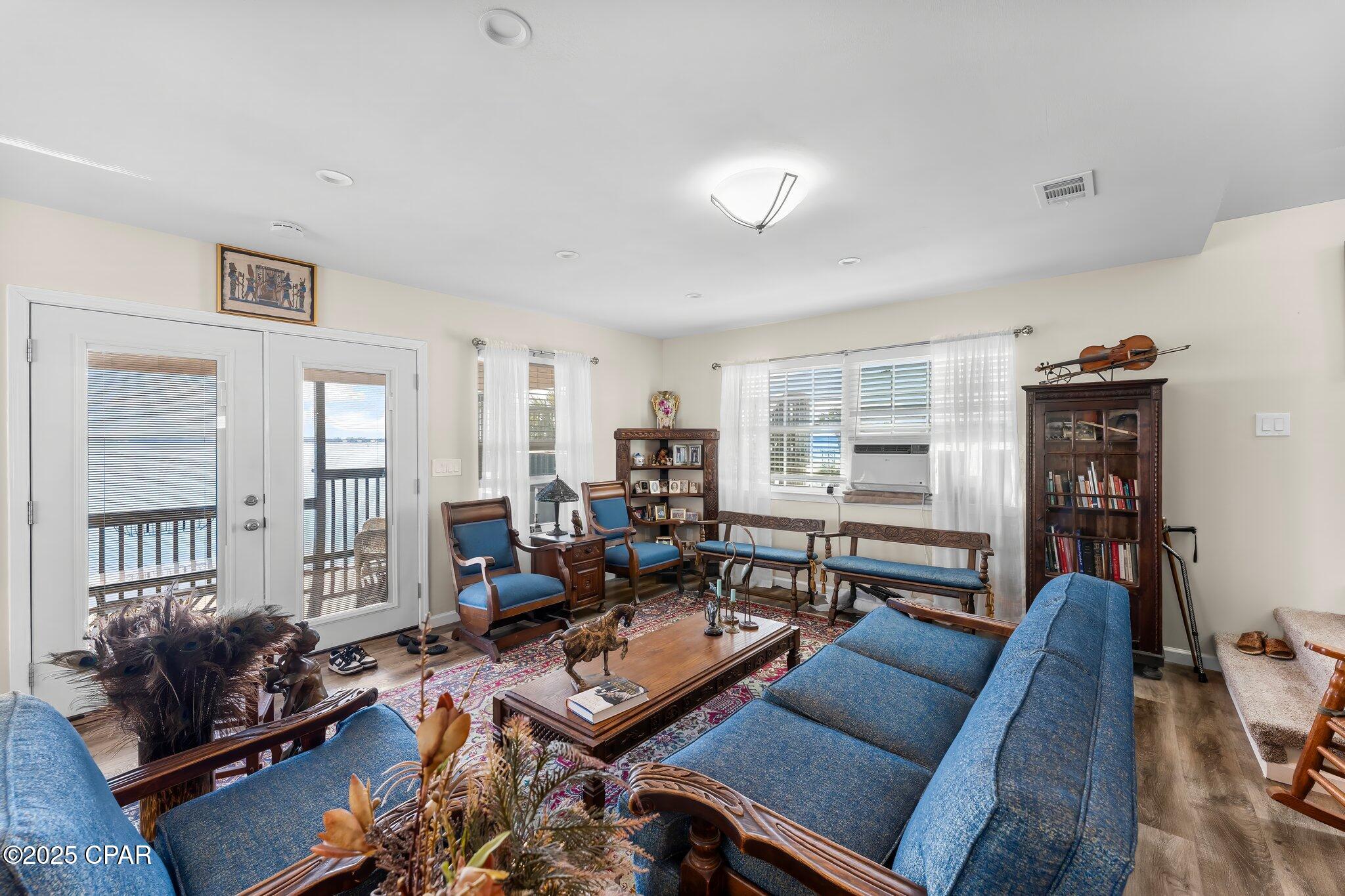 Image 9 For 1035 Bay Circle