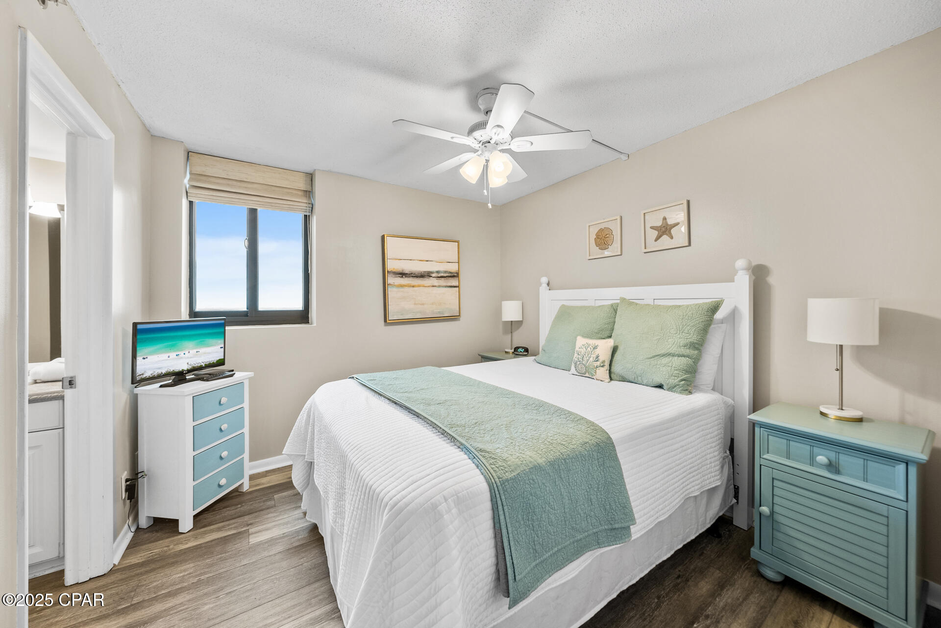 Image 13 For 9850 Thomas Drive 1212e