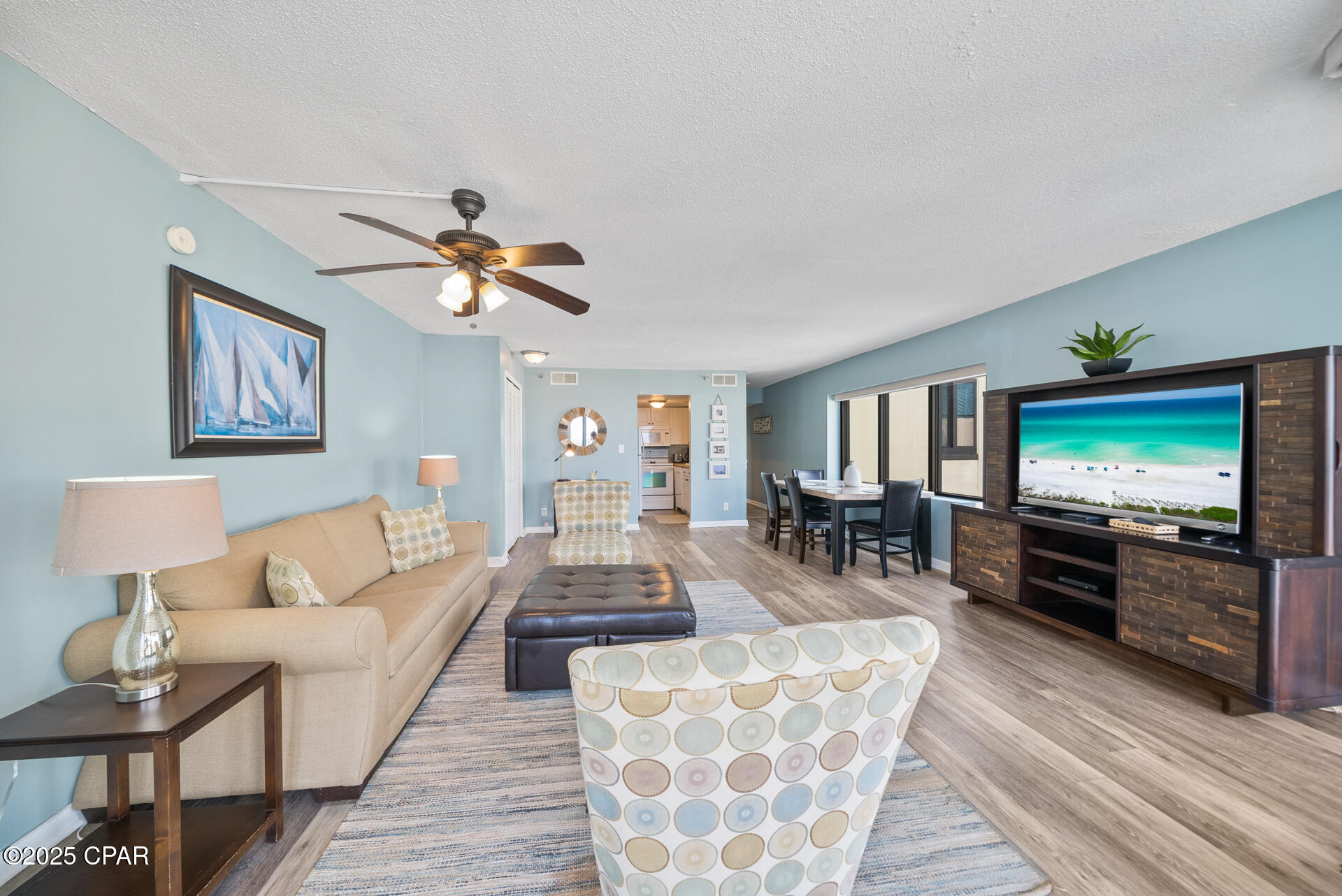 Image 5 For 9850 Thomas Drive 1212e