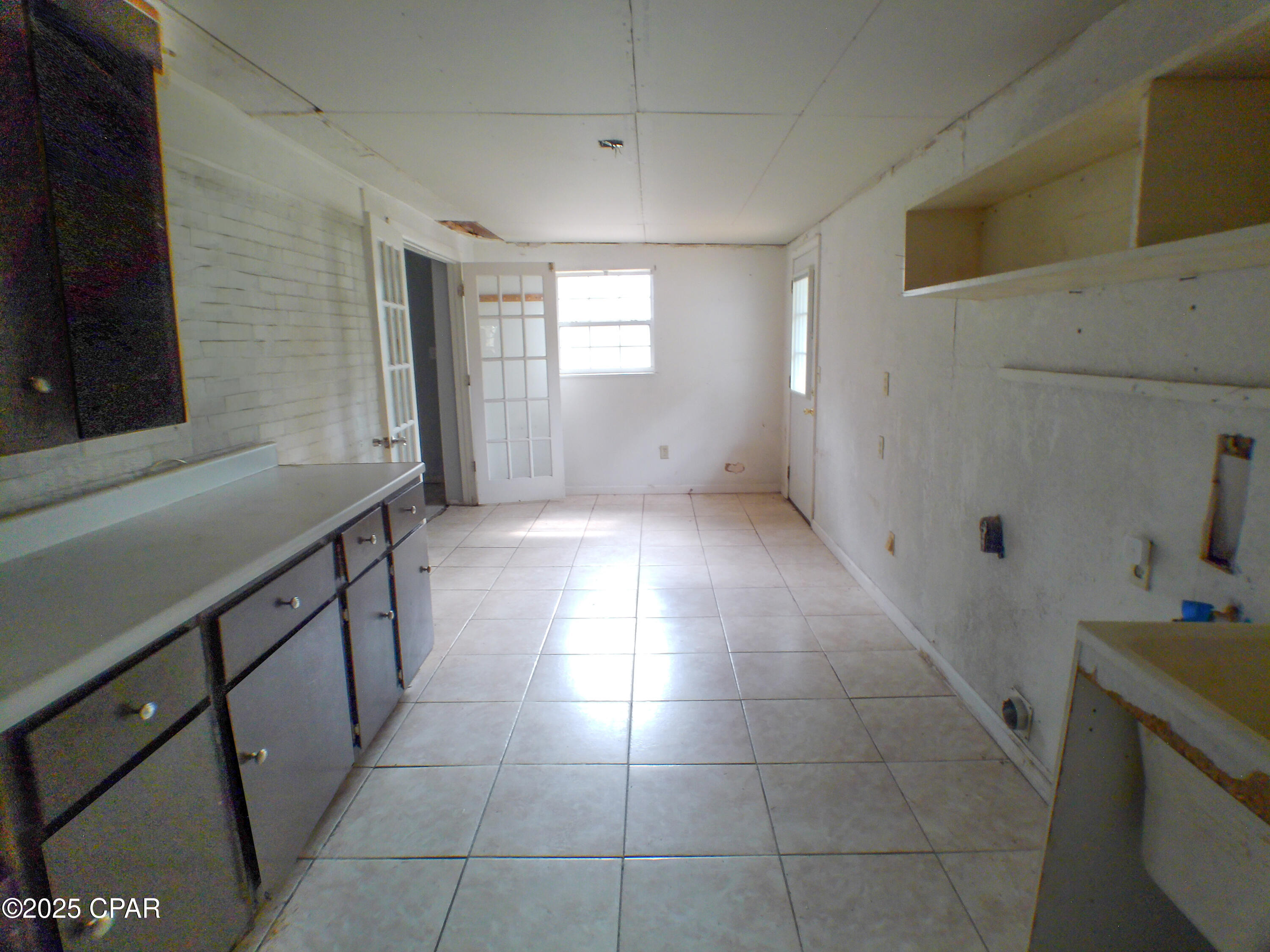 Listing photo id 10 for 5747 Timberlane Road
