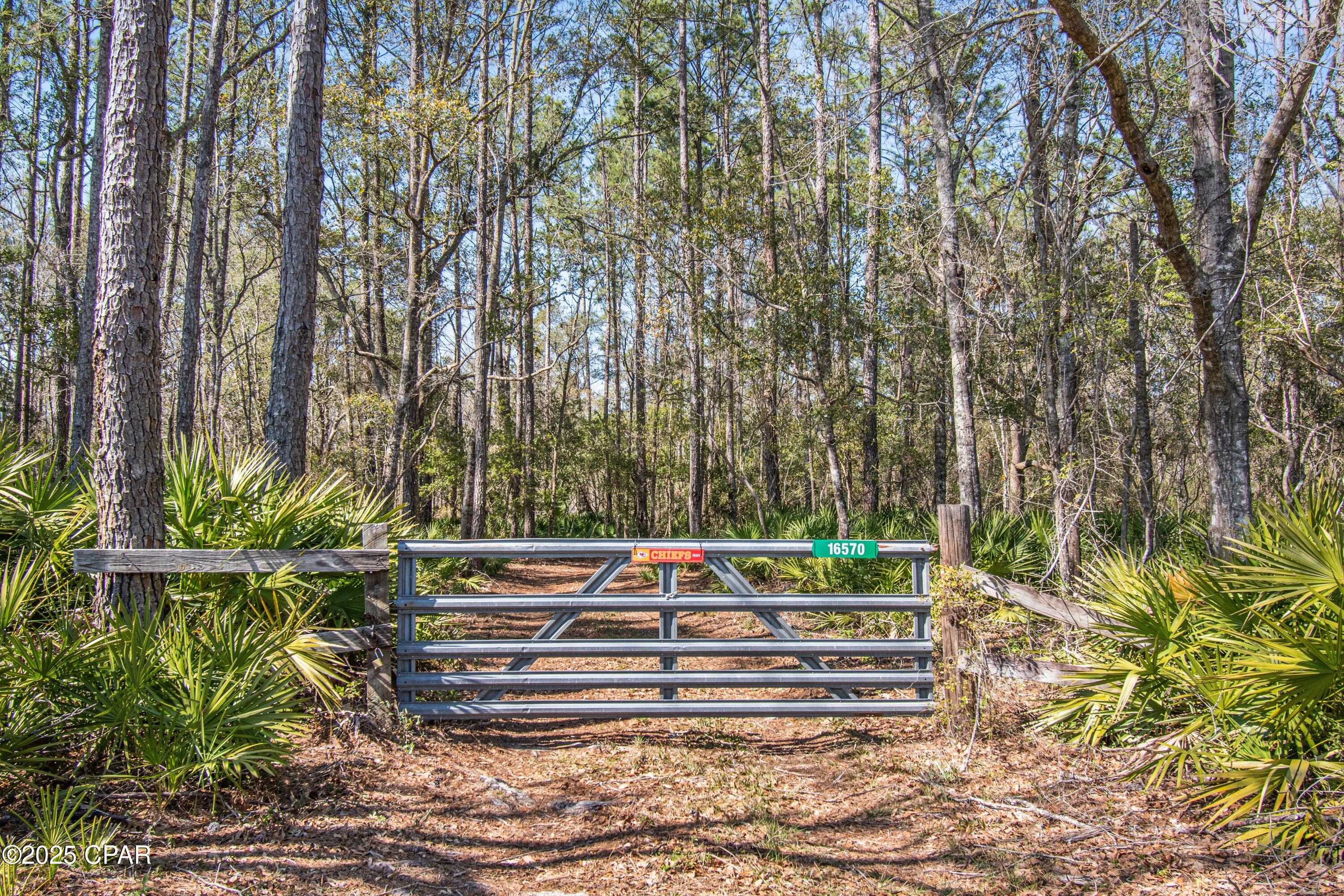 Image 31 For 16570 District Drive