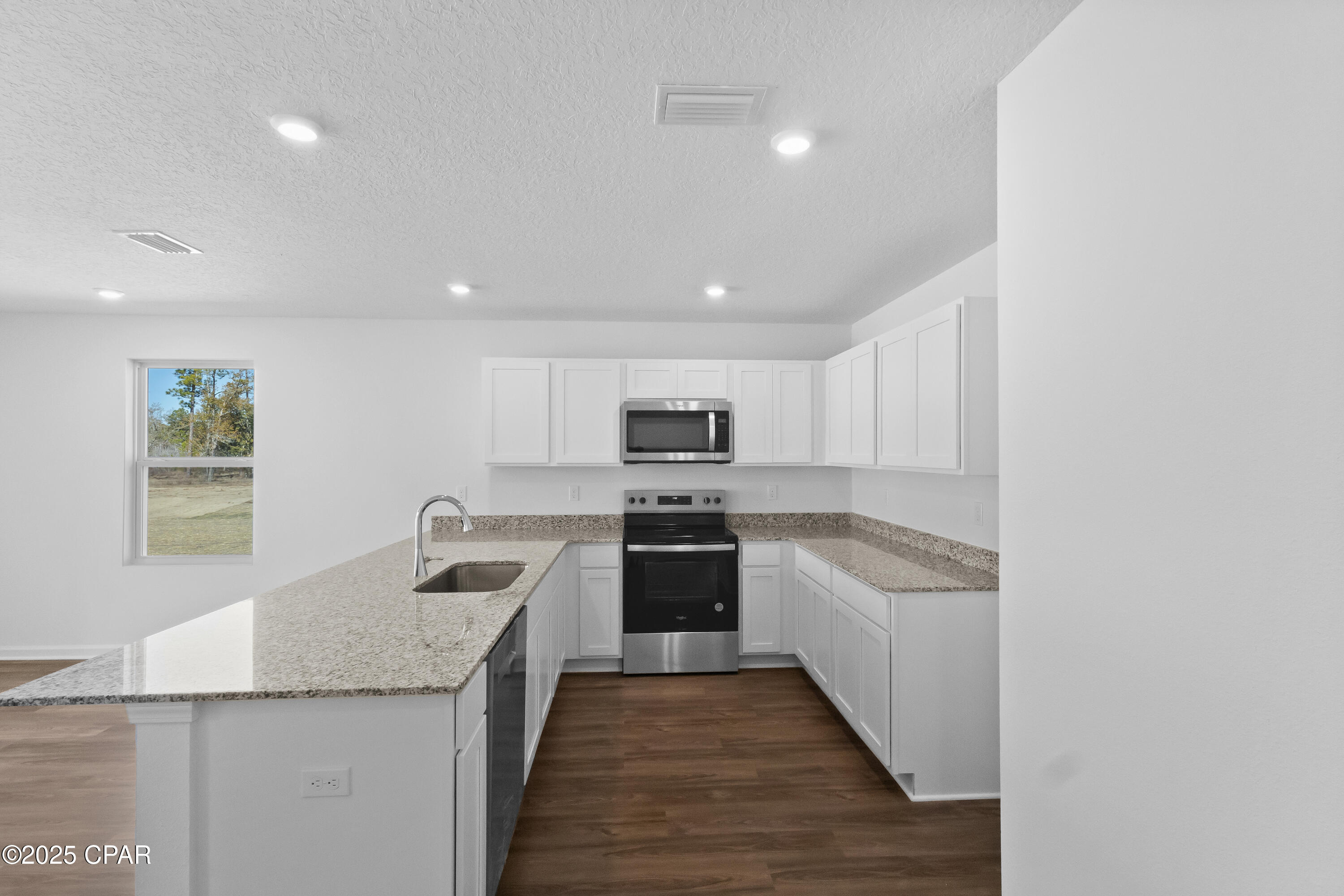 Image 7 For 8008 Greyling Circle