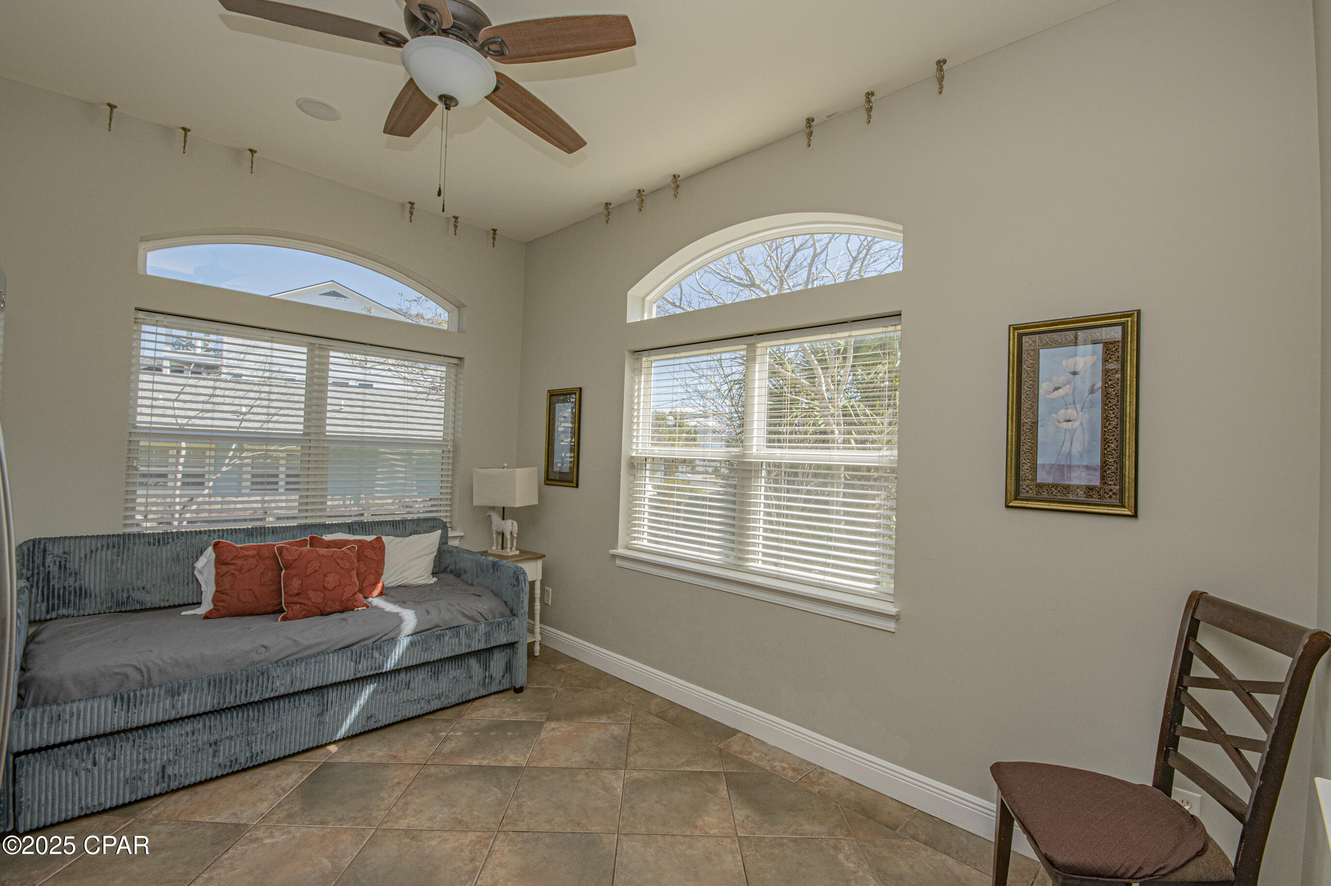 Image 36 For 411 La Valencia Circle