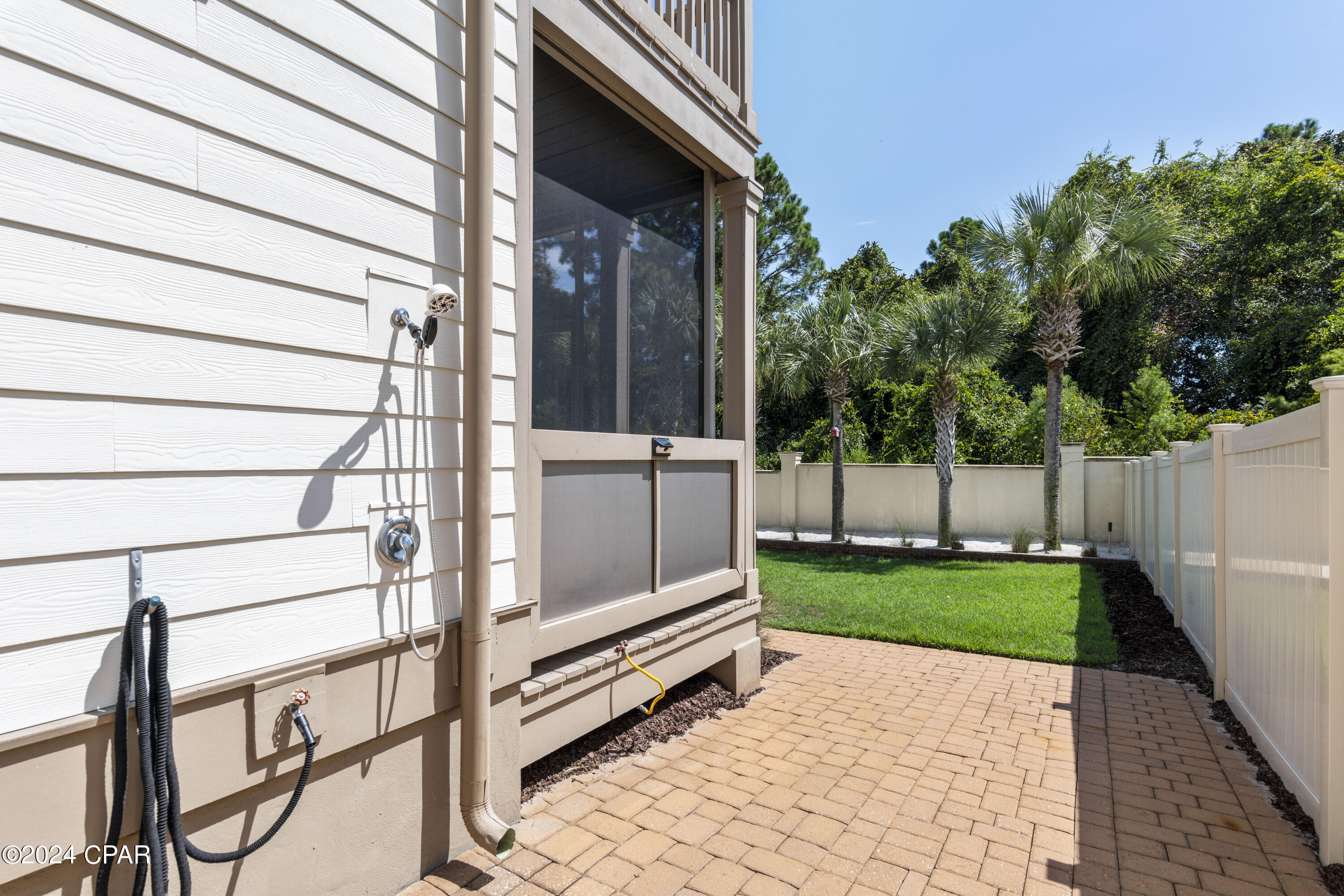 Image 10 For 52 Grande Pointe Drive