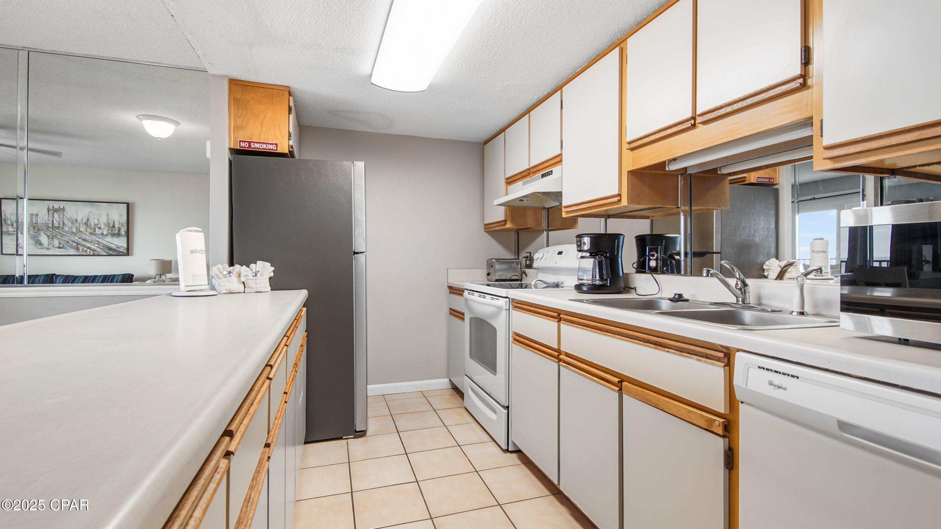 Image 5 For 8610 Surf Drive 205b
